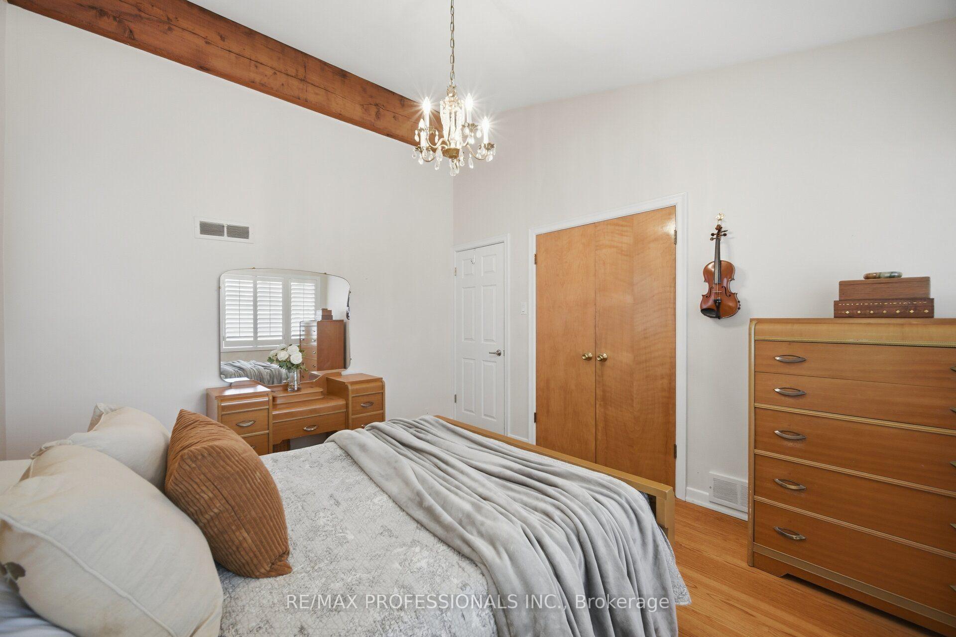 Photo 27 of 9 Humber Ridge Drive, Etobicoke, Stonegate-Queensway — HOMEH