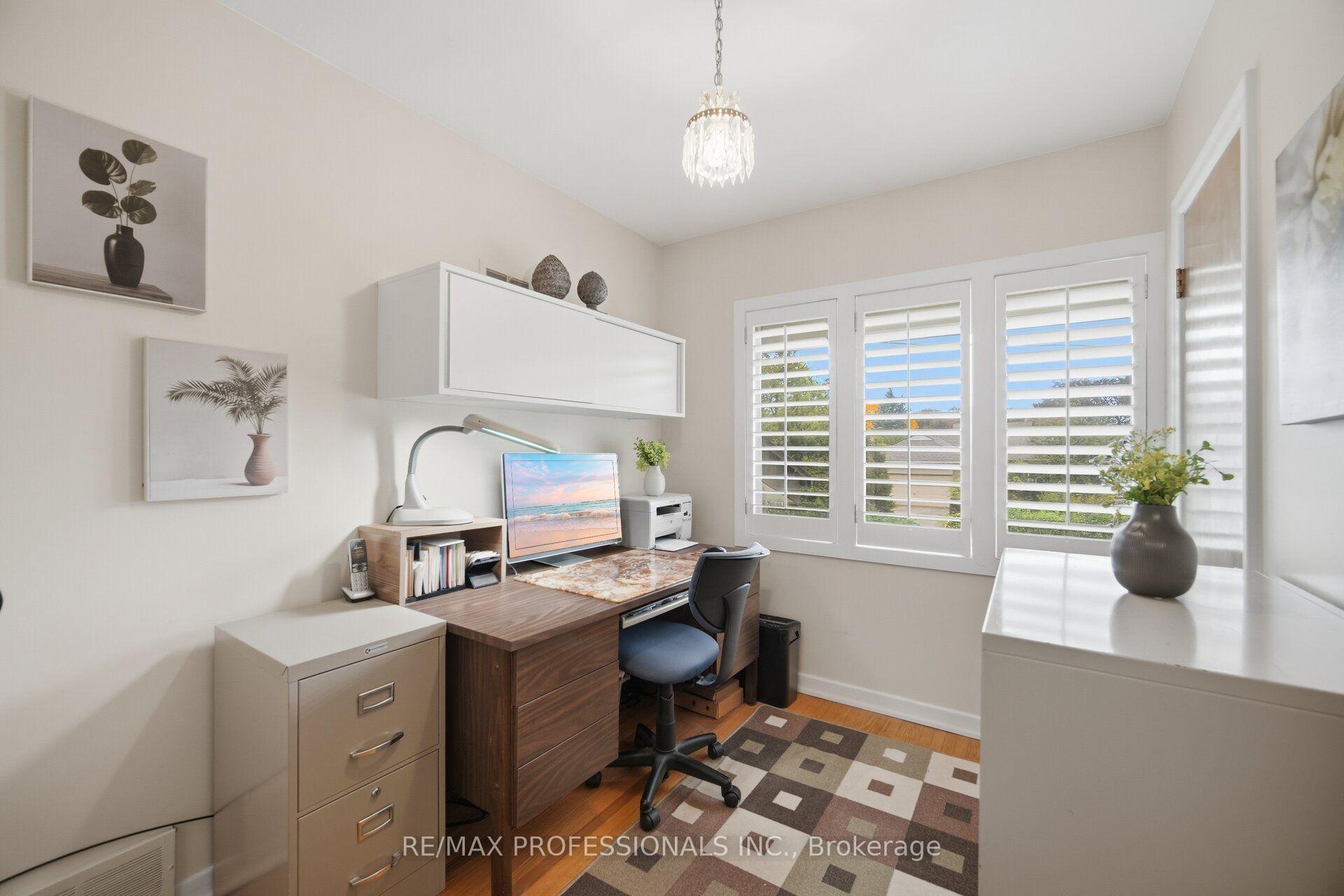 Photo 28 of 9 Humber Ridge Drive, Etobicoke, Stonegate-Queensway — HOMEH