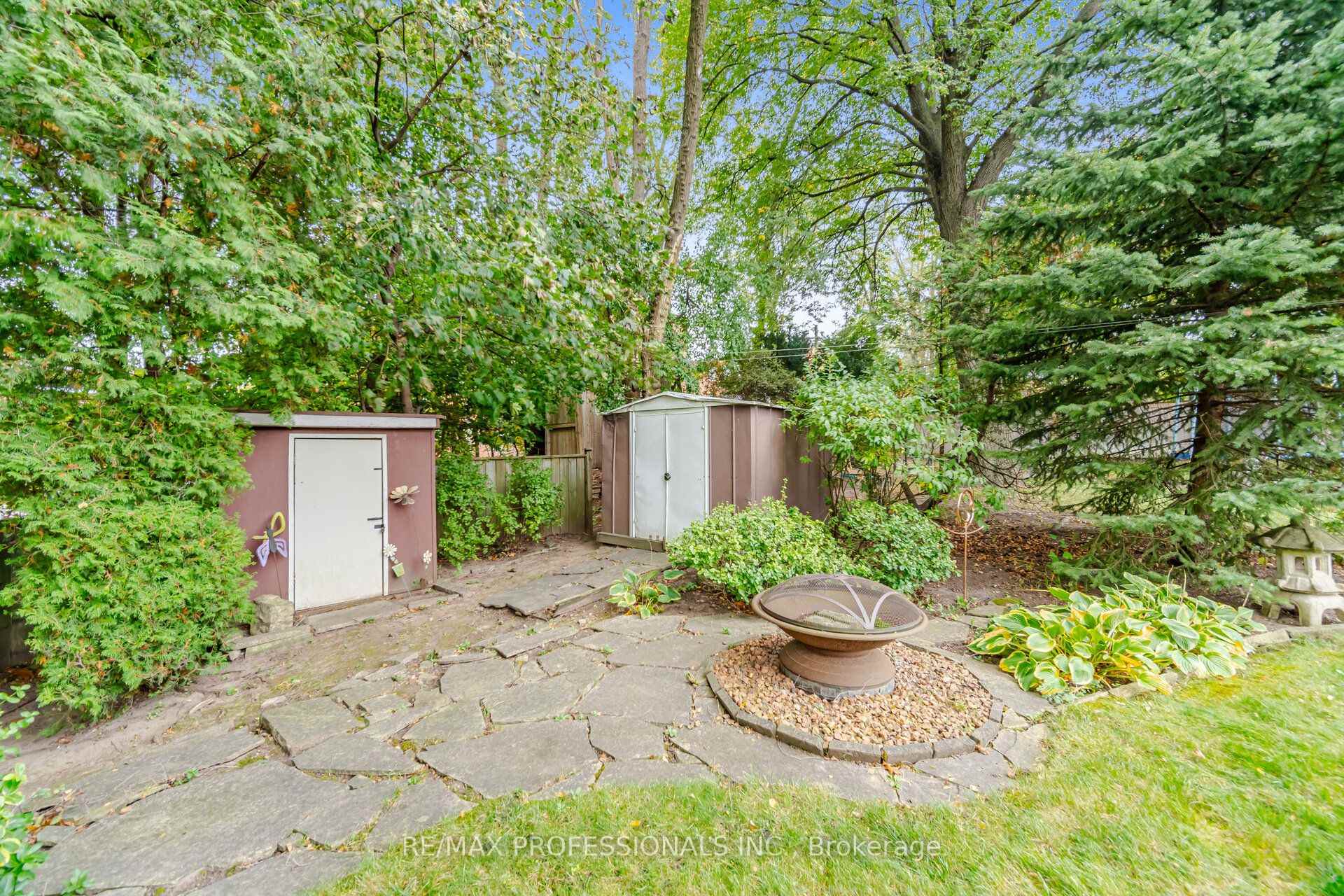 Photo 48 of 9 Humber Ridge Drive, Etobicoke, Stonegate-Queensway — HOMEH