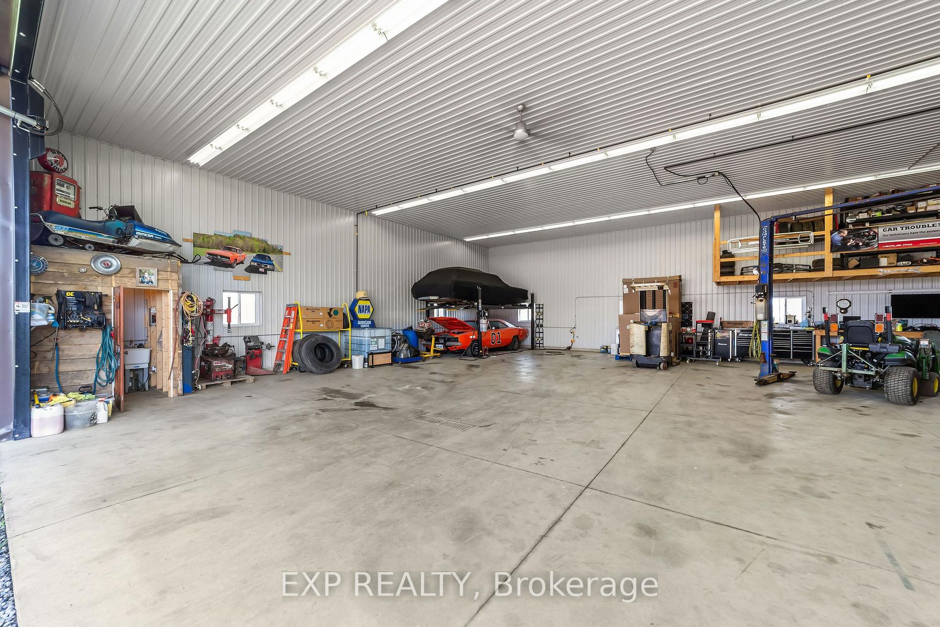 Photo 33 of 9221 Hickory Drive, Strathroy-Caradoc, Rural Strathroy-Caradoc — HOMEH