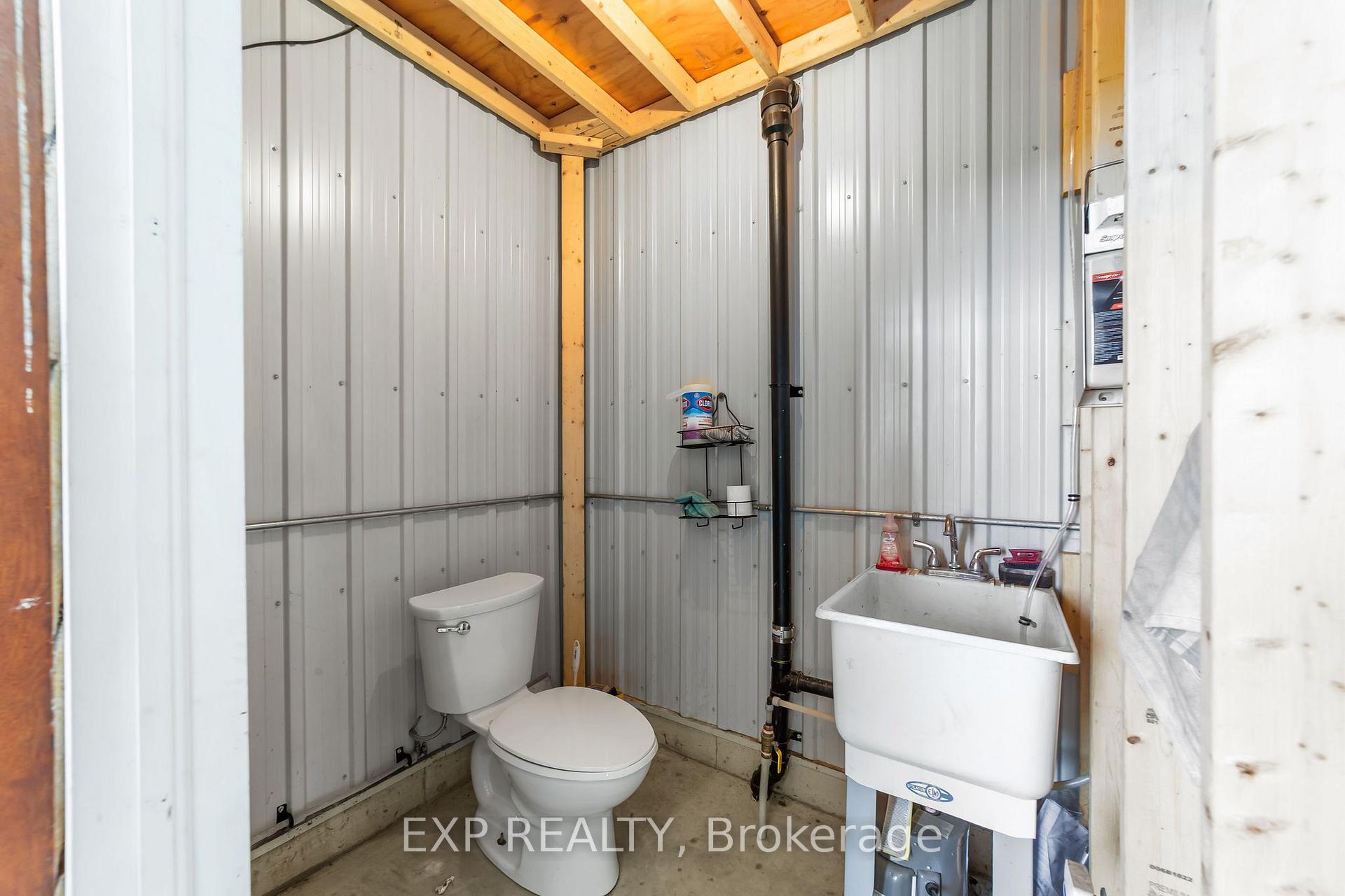 Photo 34 of 9221 Hickory Drive, Strathroy-Caradoc, Rural Strathroy-Caradoc — HOMEH