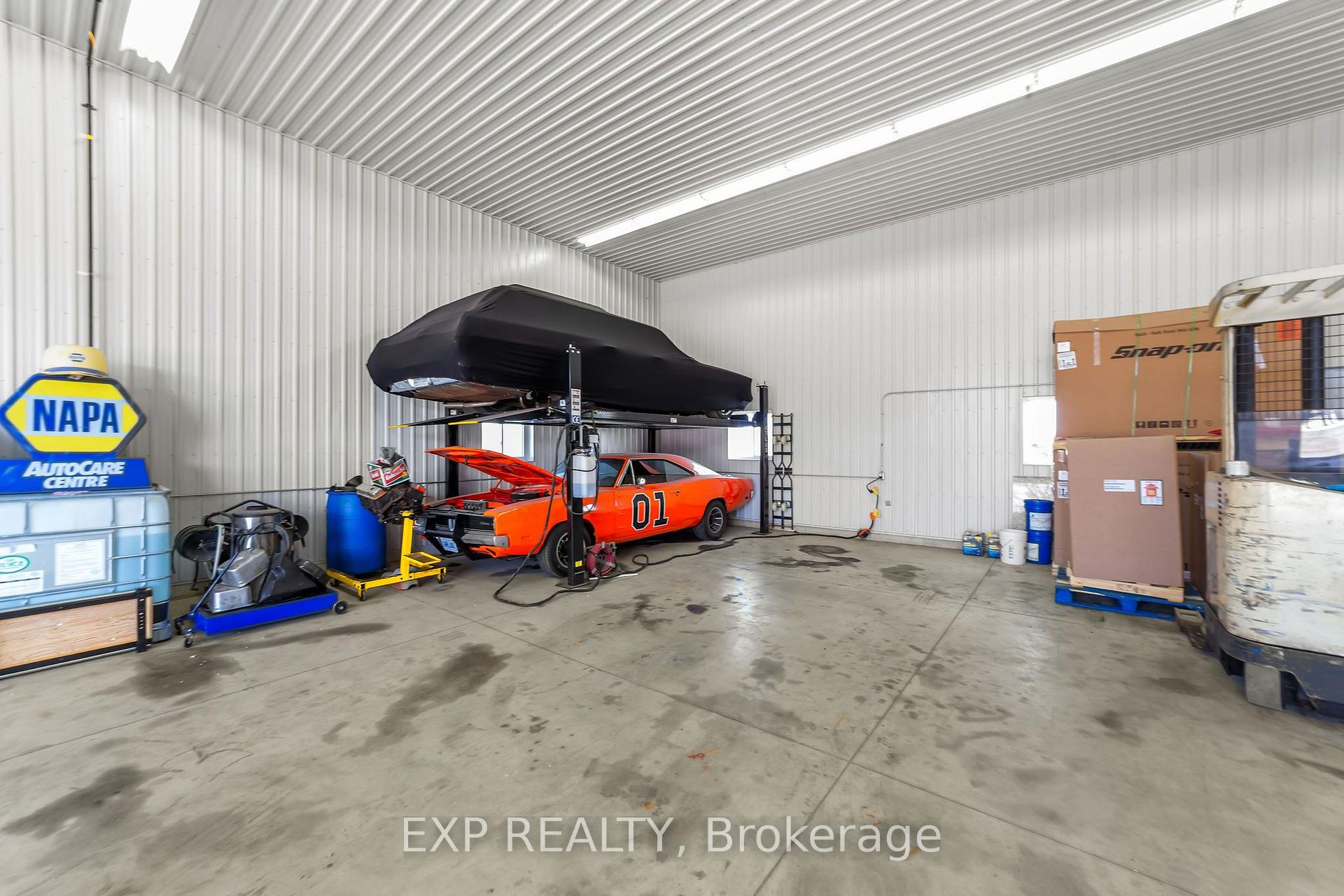 Photo 35 of 9221 Hickory Drive, Strathroy-Caradoc, Rural Strathroy-Caradoc — HOMEH