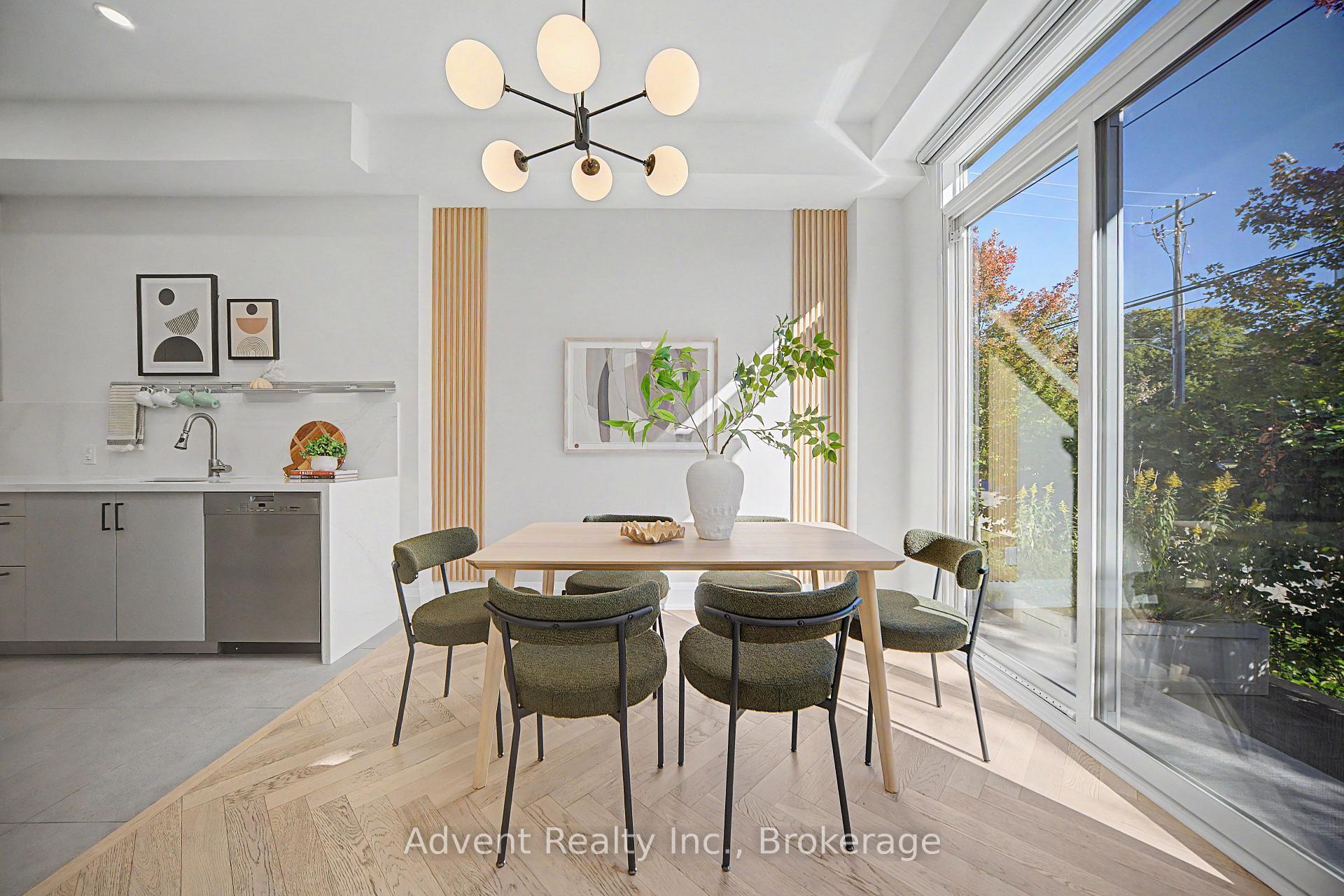 Photo 6 of Unit 3, 18 Greenbriar Road, North York, Bayview Village — HOMEH