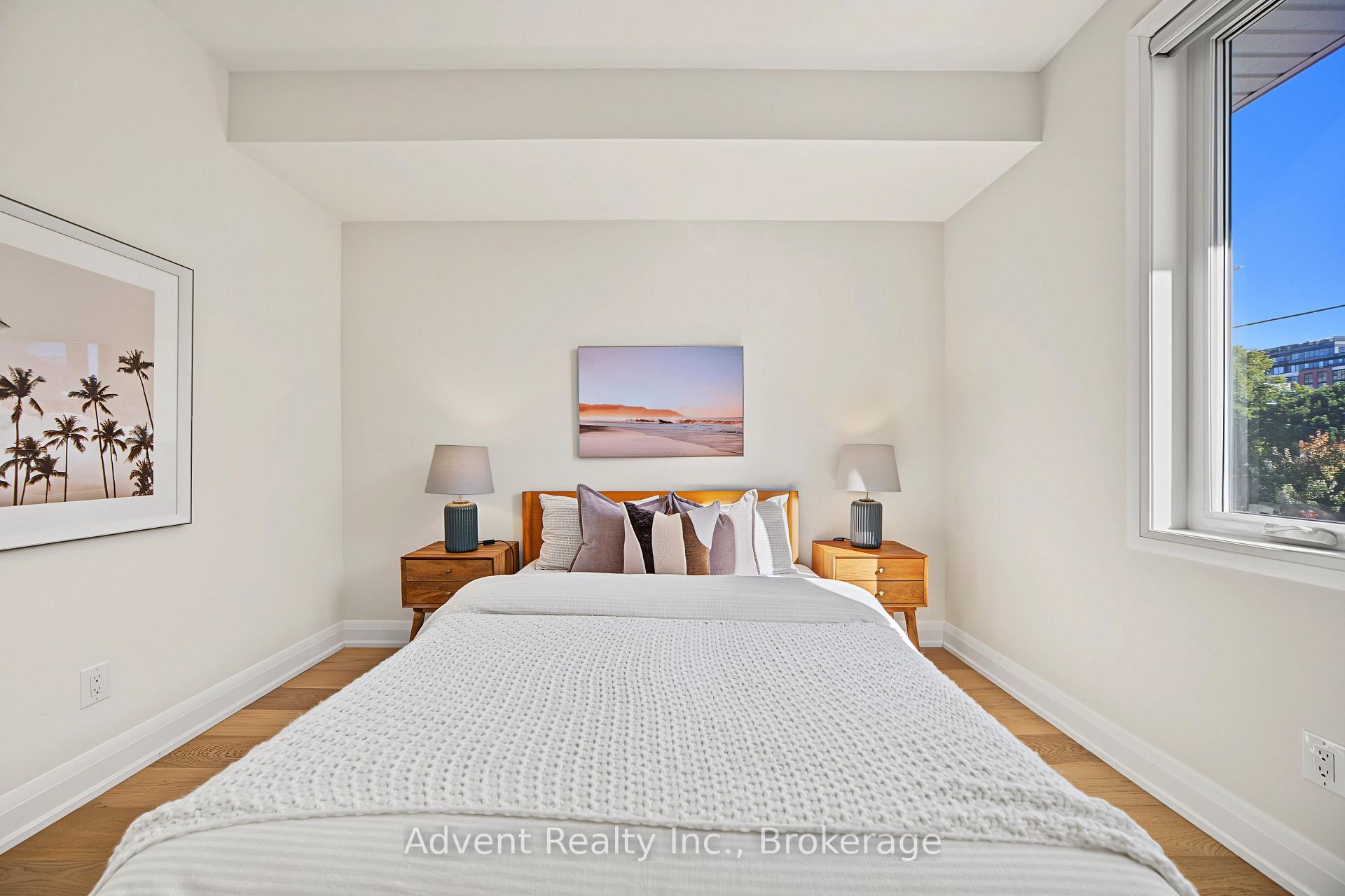 Photo 21 of Unit 3, 18 Greenbriar Road, North York, Bayview Village — HOMEH