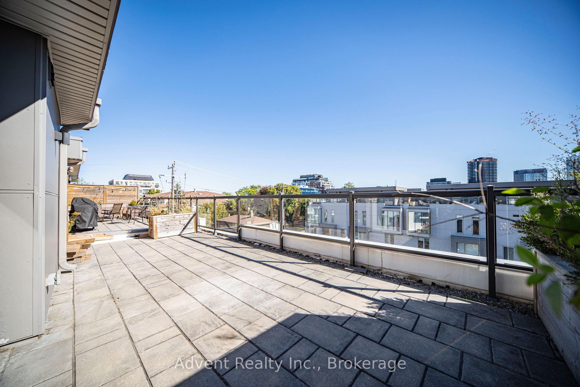 Photo 41 of Unit 3, 18 Greenbriar Road, North York, Bayview Village — HOMEH