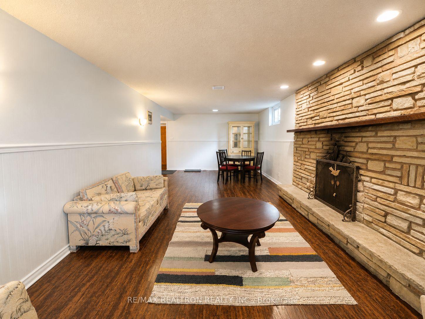 Photo 3 of Unit Basement, 13 Aurora Heights Drive, Aurora, Aurora Heights — HOMEH