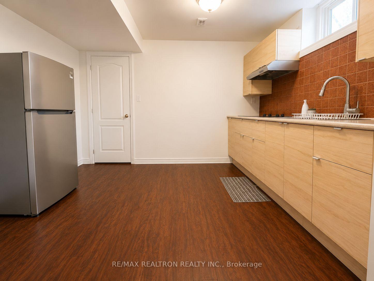 Photo 7 of Unit Basement, 13 Aurora Heights Drive, Aurora, Aurora Heights — HOMEH