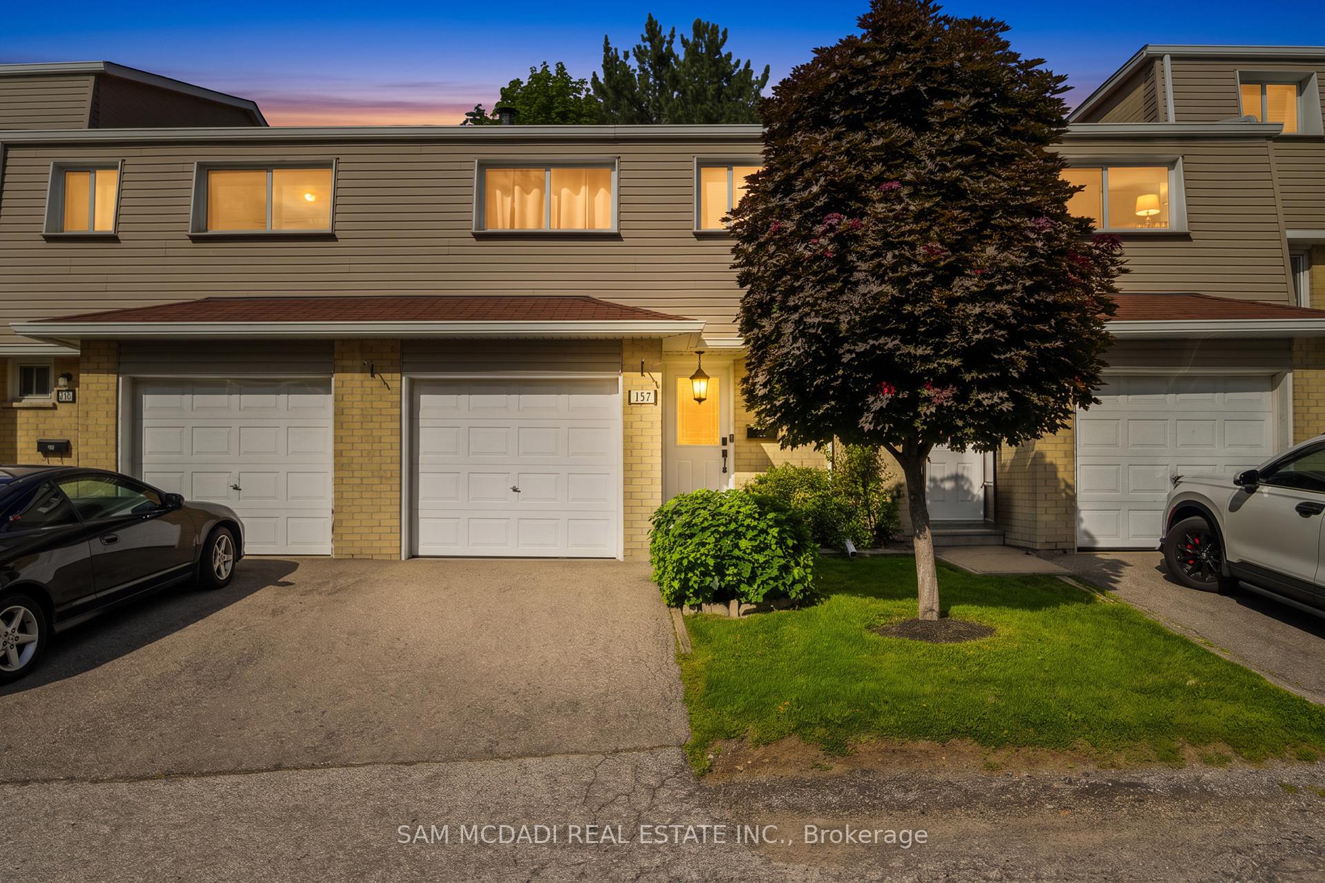 Photo of Unit 157, 400 Mississauga Valley Boulevard