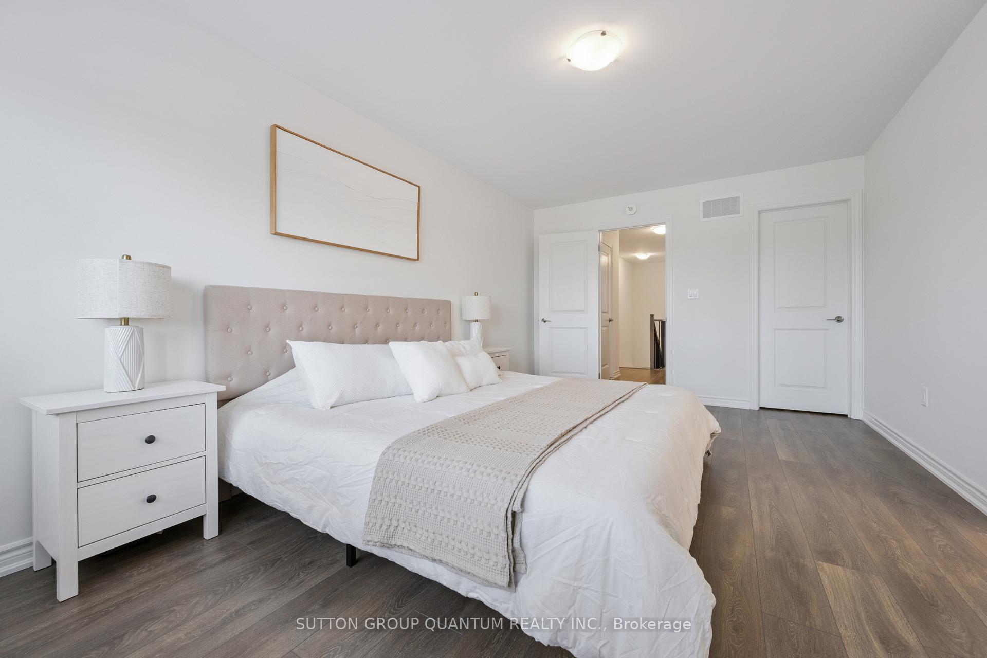 Photo 13 of 3040 Robert Lamb Boulevard, Oakville, Joshua Meadows — HOMEH
