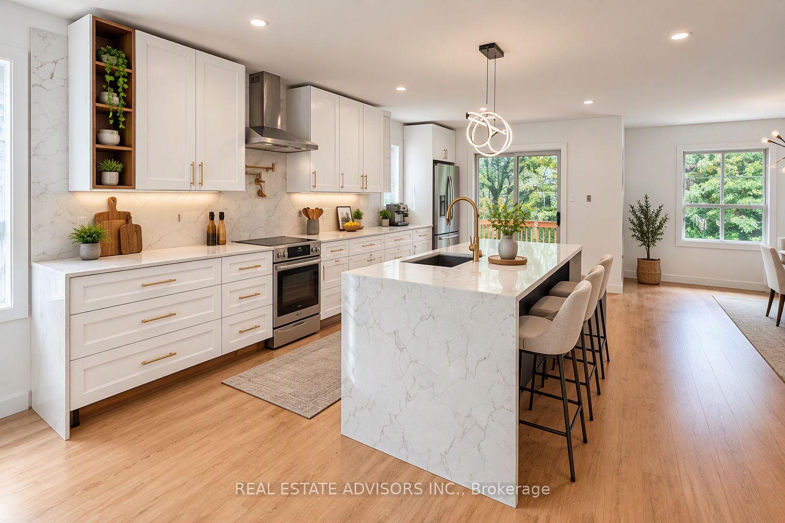 Photo 5 of 64 Acorn Crescent, Wasaga Beach — HOMEH