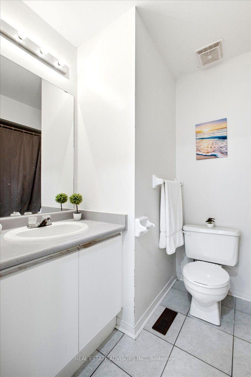 Photo 25 of 64 Acorn Crescent, Wasaga Beach — HOMEH