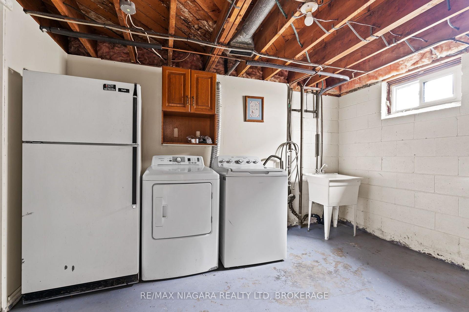 Photo 16 of 241 Bertie Street, Fort Erie, Central — HOMEH