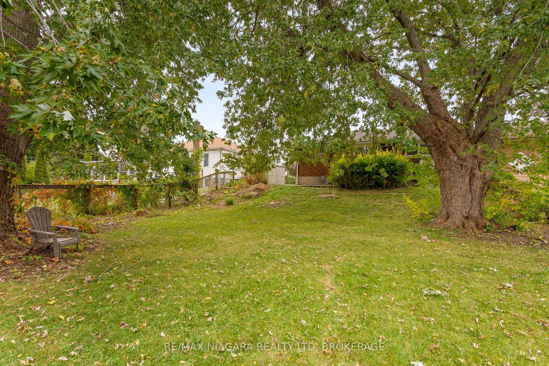 Photo 22 of 241 Bertie Street, Fort Erie, Central — HOMEH