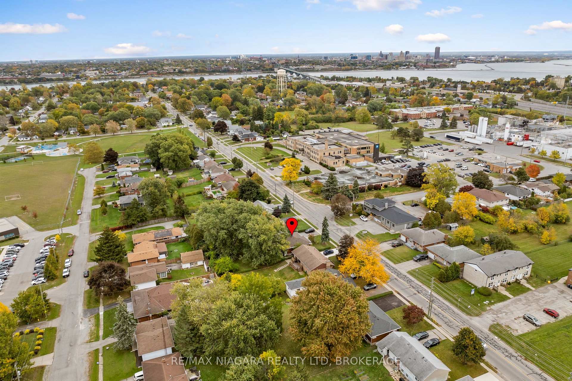 Photo 29 of 241 Bertie Street, Fort Erie, Central — HOMEH