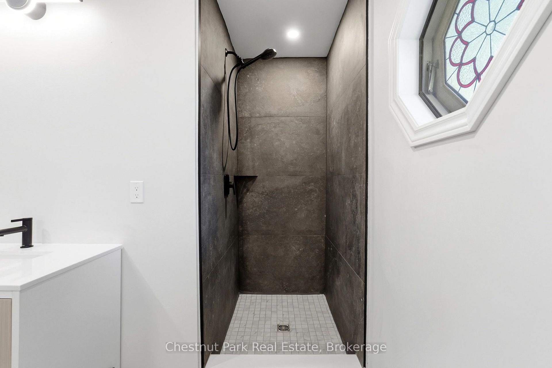 Photo 16 of 30 Catharine Crescent, Bracebridge, Monck (Bracebridge) — HOMEH