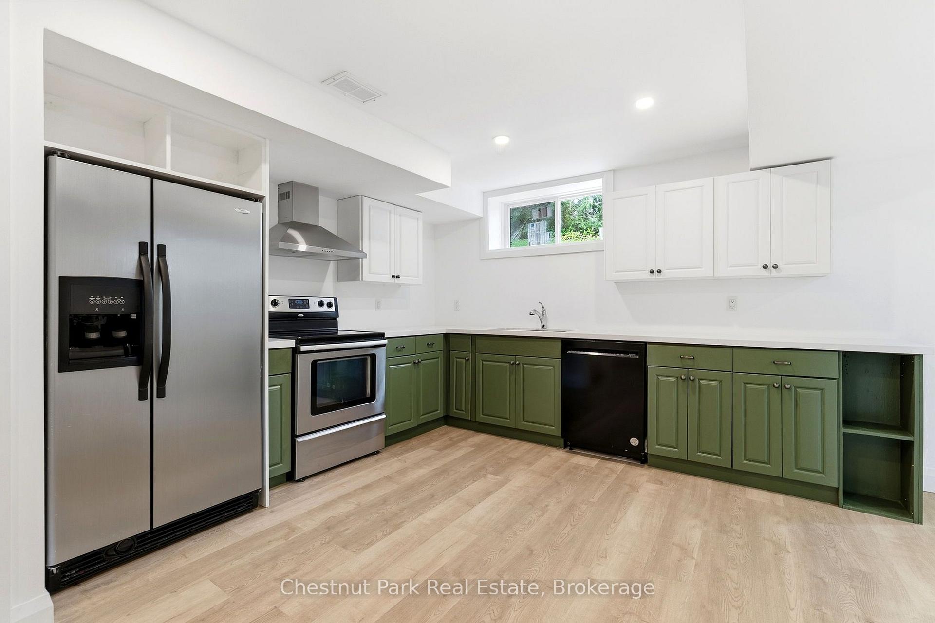 Photo 28 of 30 Catharine Crescent, Bracebridge, Monck (Bracebridge) — HOMEH