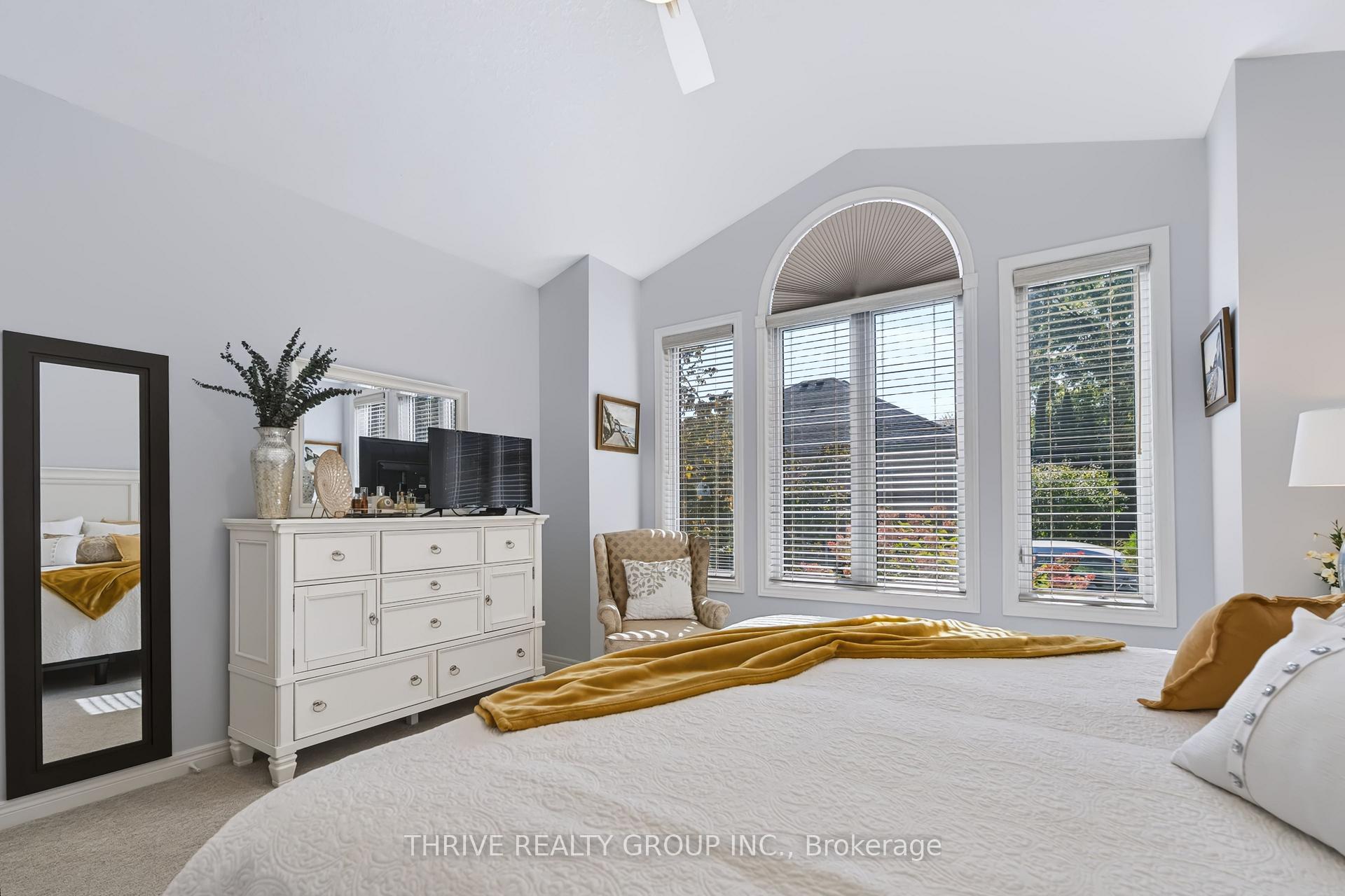 Photo 13 of Unit 6, 448 Commissioners Road E, London, South G — HOMEH