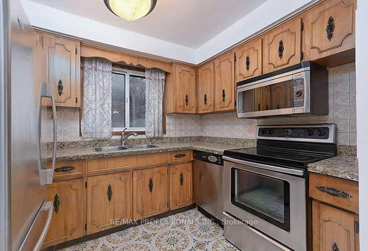 Photo 5 of 103 Keele Street, Toronto, High Park North — HOMEH