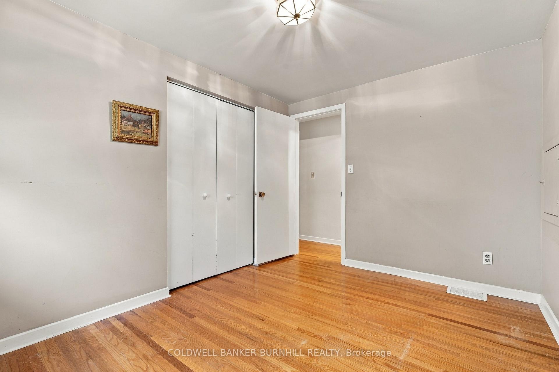 Photo 28 of 688 Cherrywood Drive, Burlington, LaSalle — HOMEH