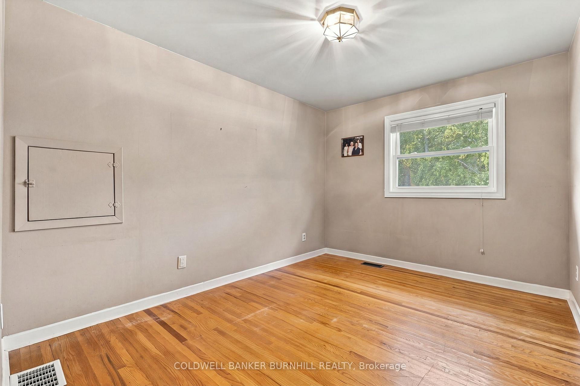 Photo 29 of 688 Cherrywood Drive, Burlington, LaSalle — HOMEH