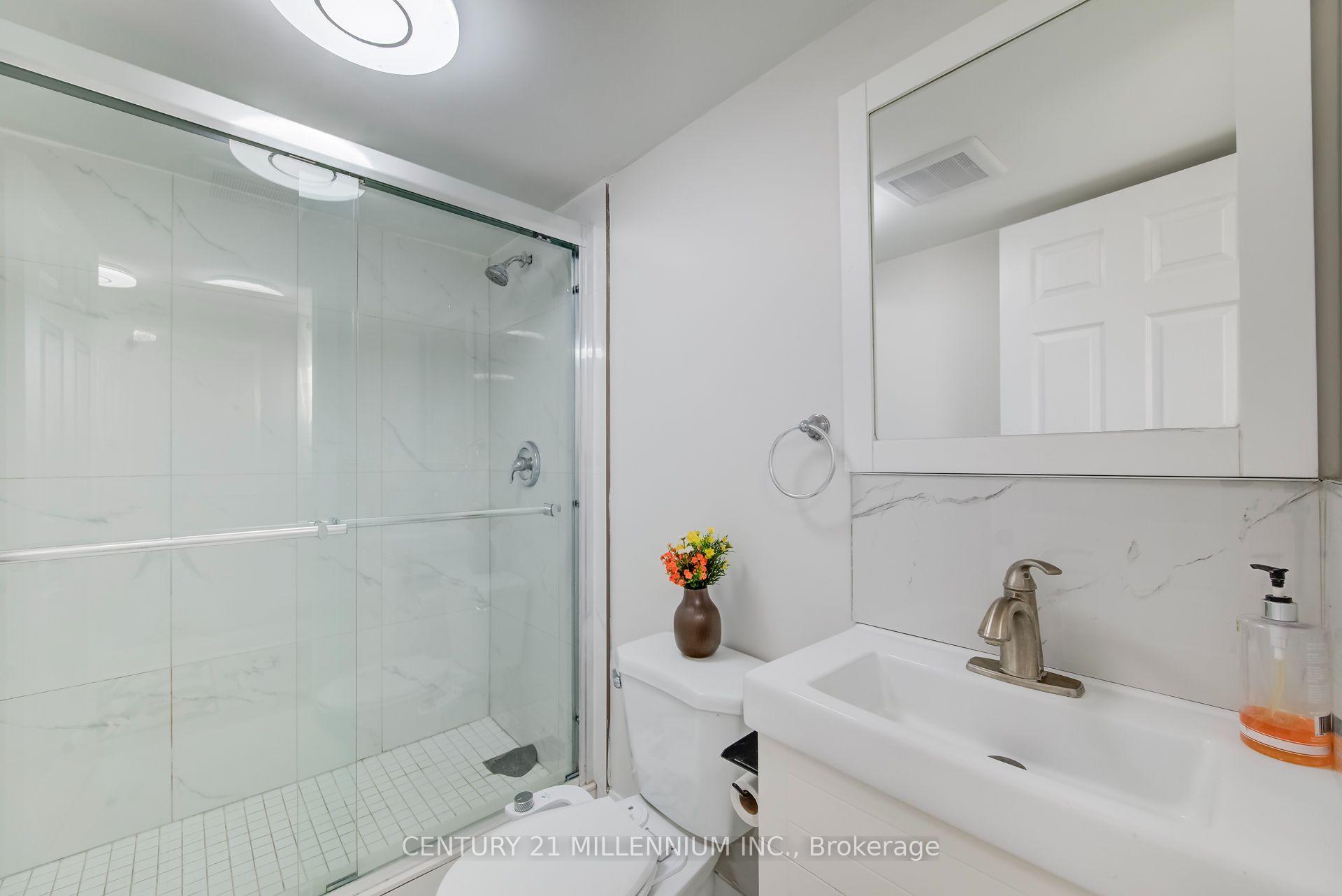 Photo 23 of 46 Traynor Avenue, Kitchener, Vanier - Kitchener — HOMEH