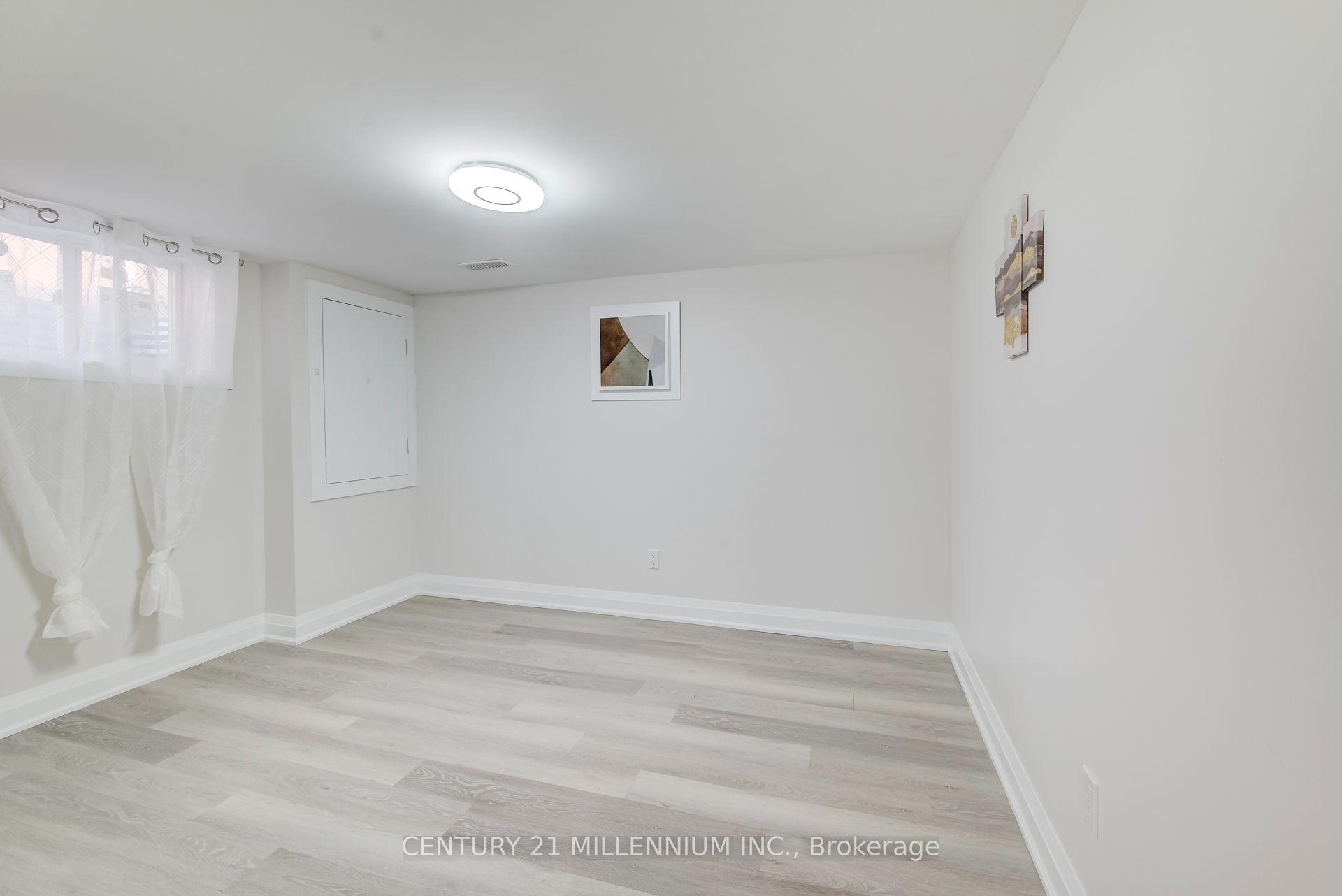 Photo 30 of 46 Traynor Avenue, Kitchener, Vanier - Kitchener — HOMEH