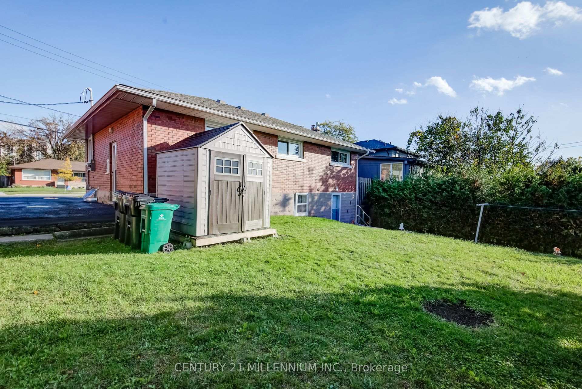 Photo 40 of 46 Traynor Avenue, Kitchener, Vanier - Kitchener — HOMEH