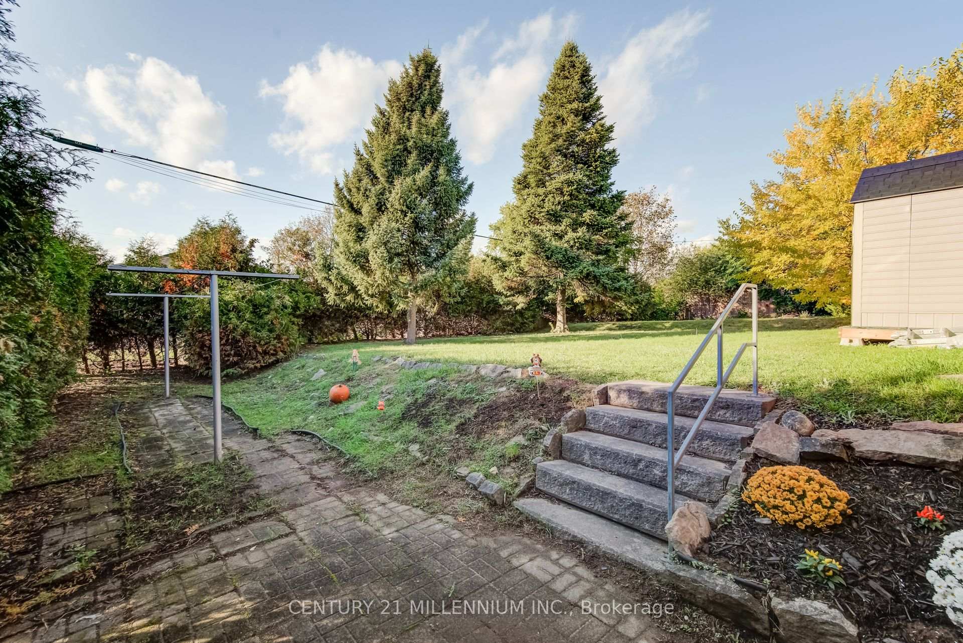 Photo 43 of 46 Traynor Avenue, Kitchener, Vanier - Kitchener — HOMEH