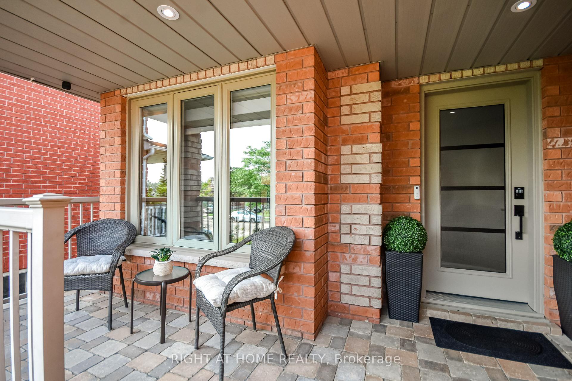 Photo 6 of 112 Birchwood Drive, Barrie, East Bayfield — HOMEH