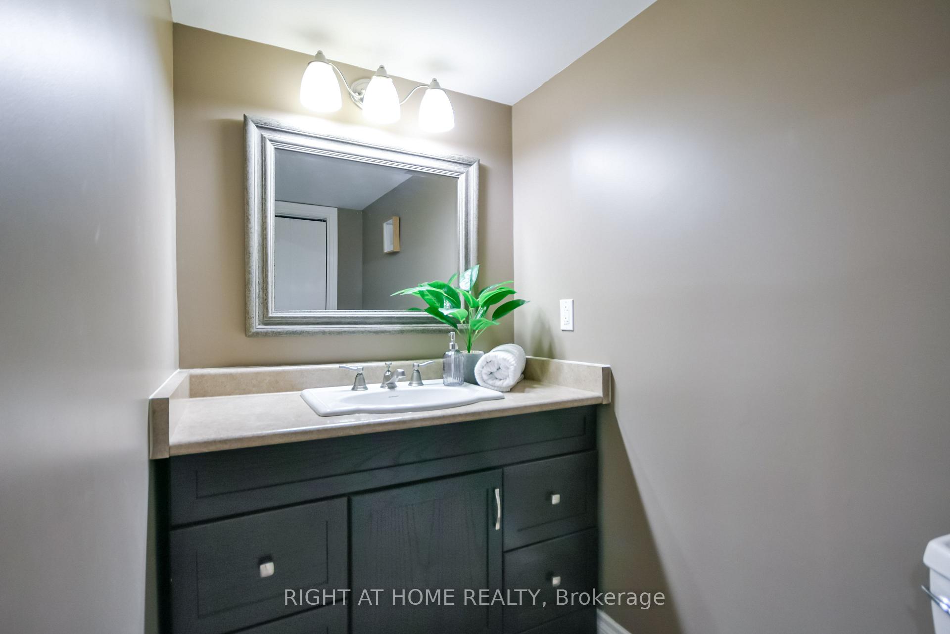 Photo 44 of 112 Birchwood Drive, Barrie, East Bayfield — HOMEH