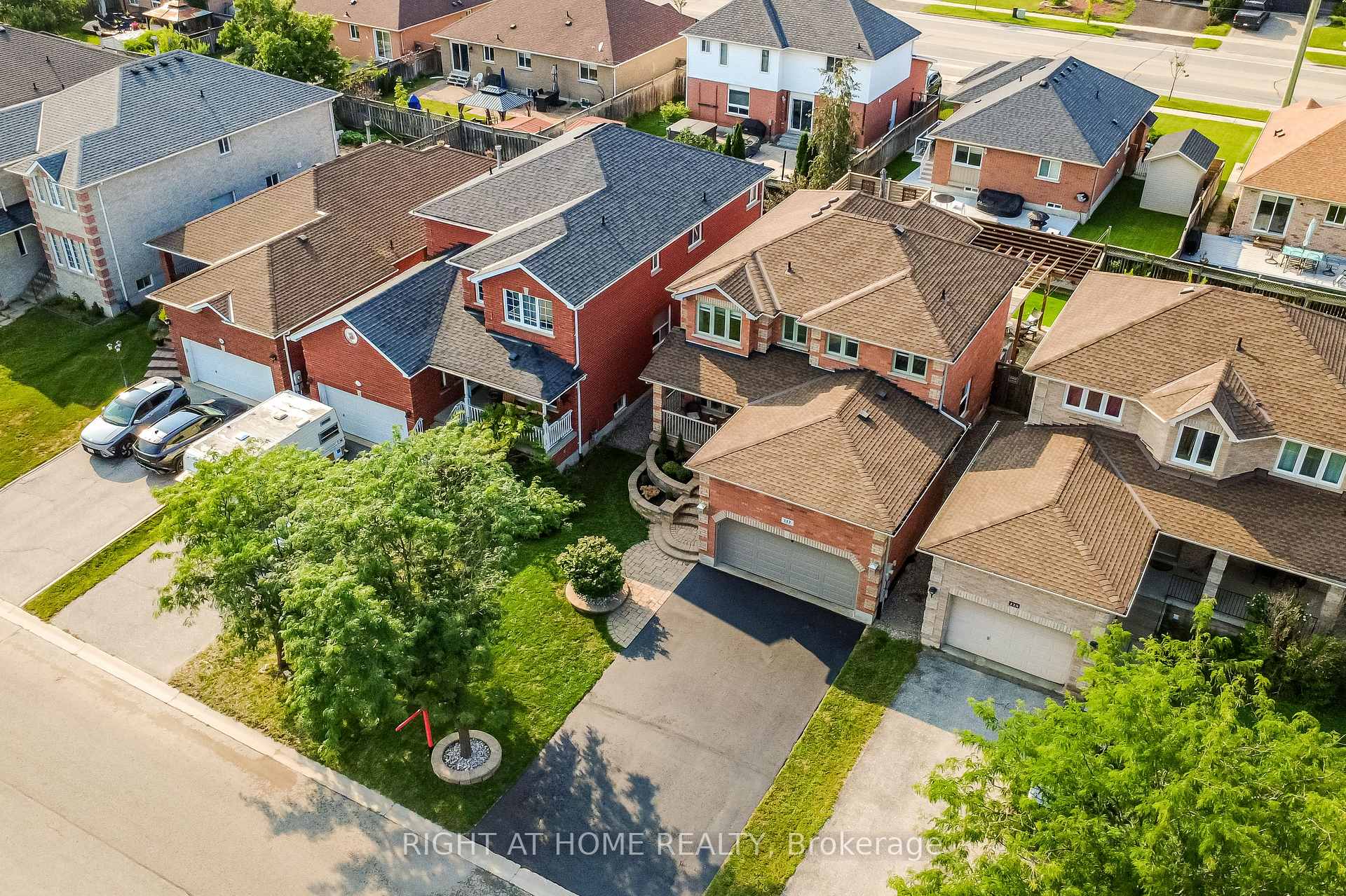 Photo 50 of 112 Birchwood Drive, Barrie, East Bayfield — HOMEH