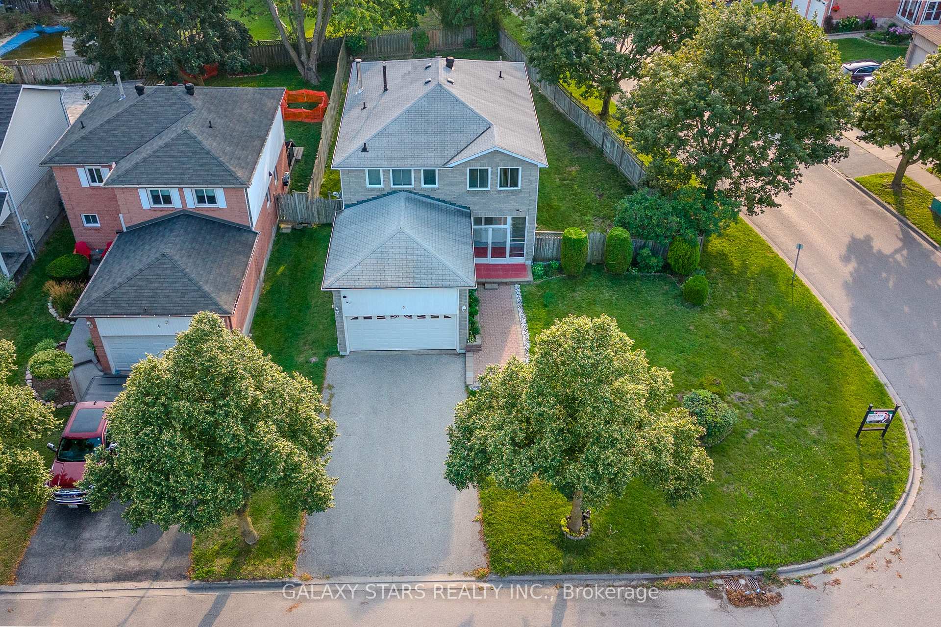 Photo 4 of 2 Noble Drive, Ajax, Central East — HOMEH