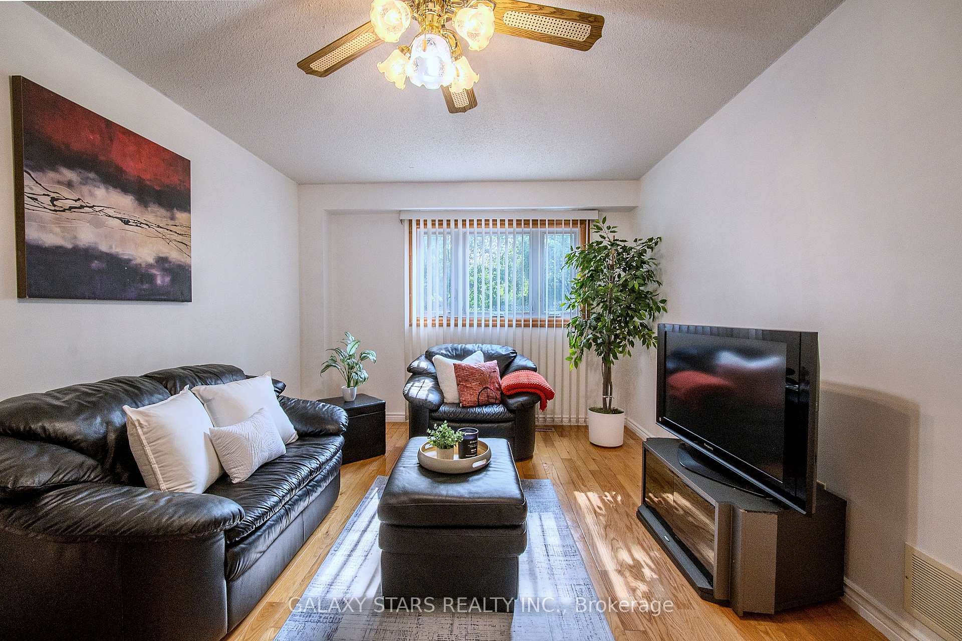 Photo 12 of 2 Noble Drive, Ajax, Central East — HOMEH