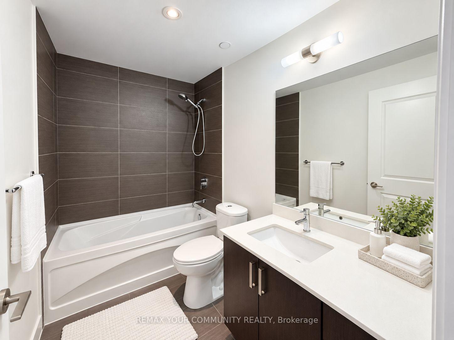 Photo 5 of Unit 612, 7608 Yonge Street, Vaughan, Crestwood-Springfarm-Yorkhill — HOMEH