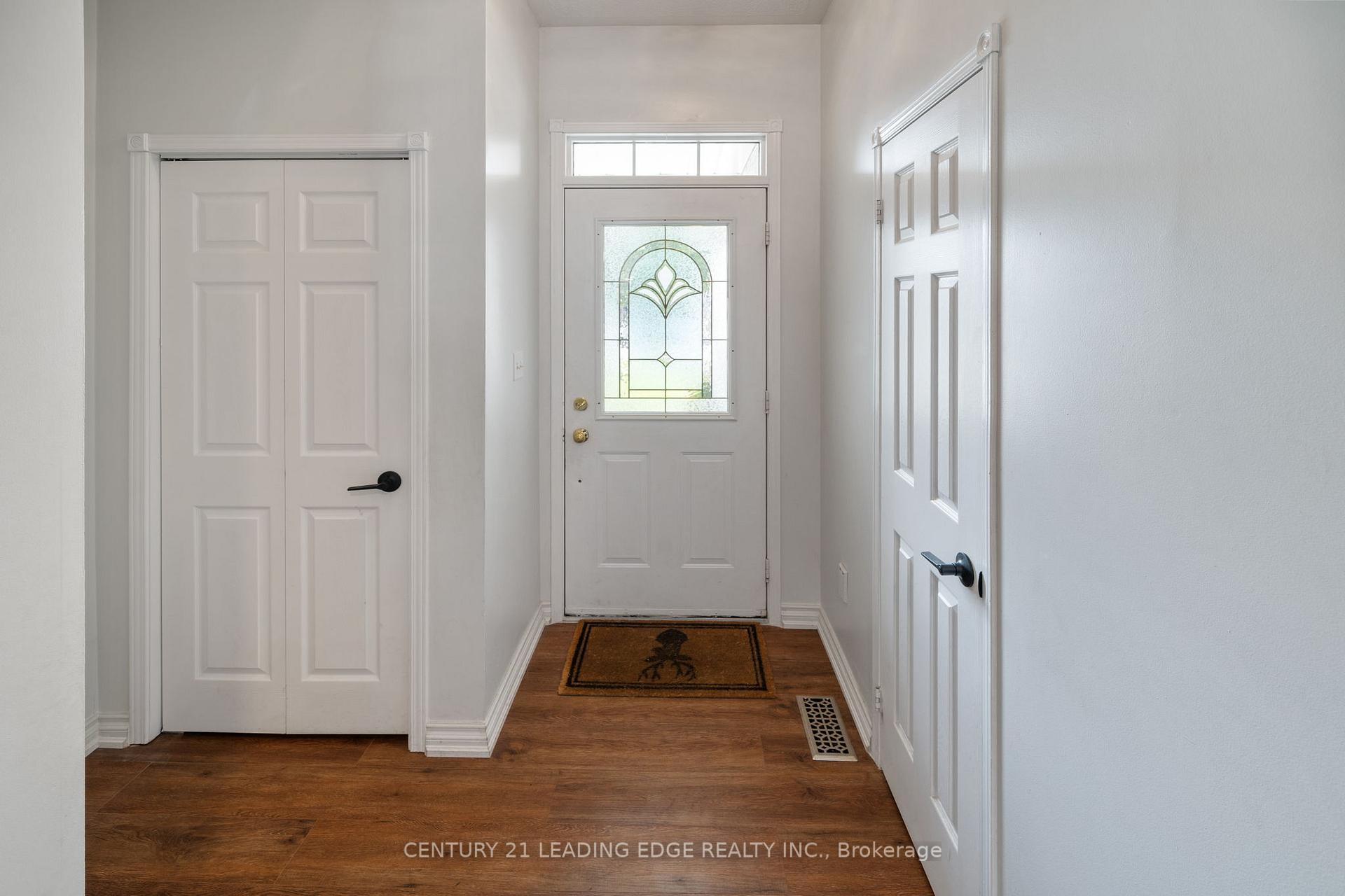 Photo 8 of 86 Breakwater Drive, Whitby, Port Whitby — HOMEH