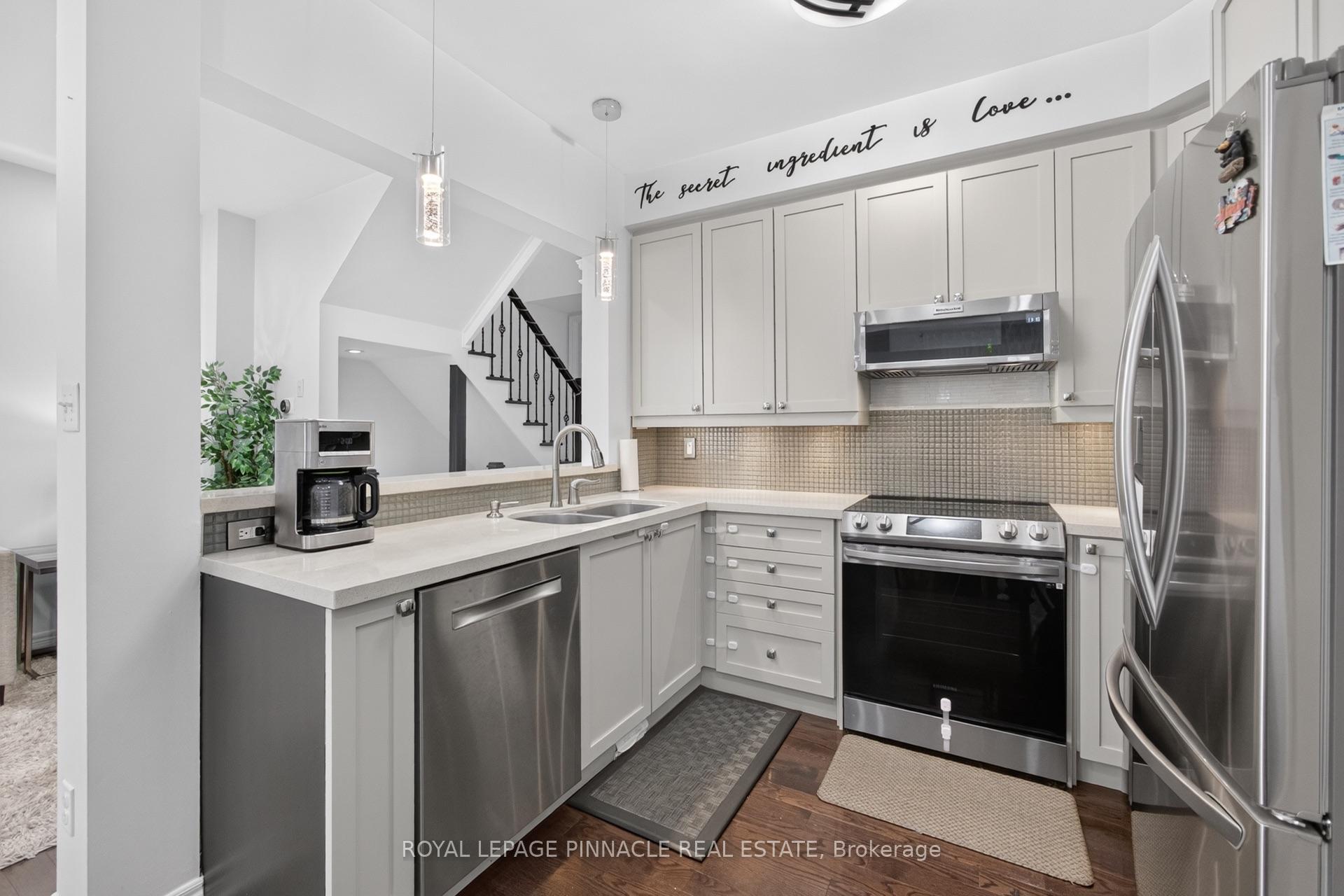Photo 13 of Unit 13, 2254 Rockingham Drive, Oakville, Joshua Creek — HOMEH