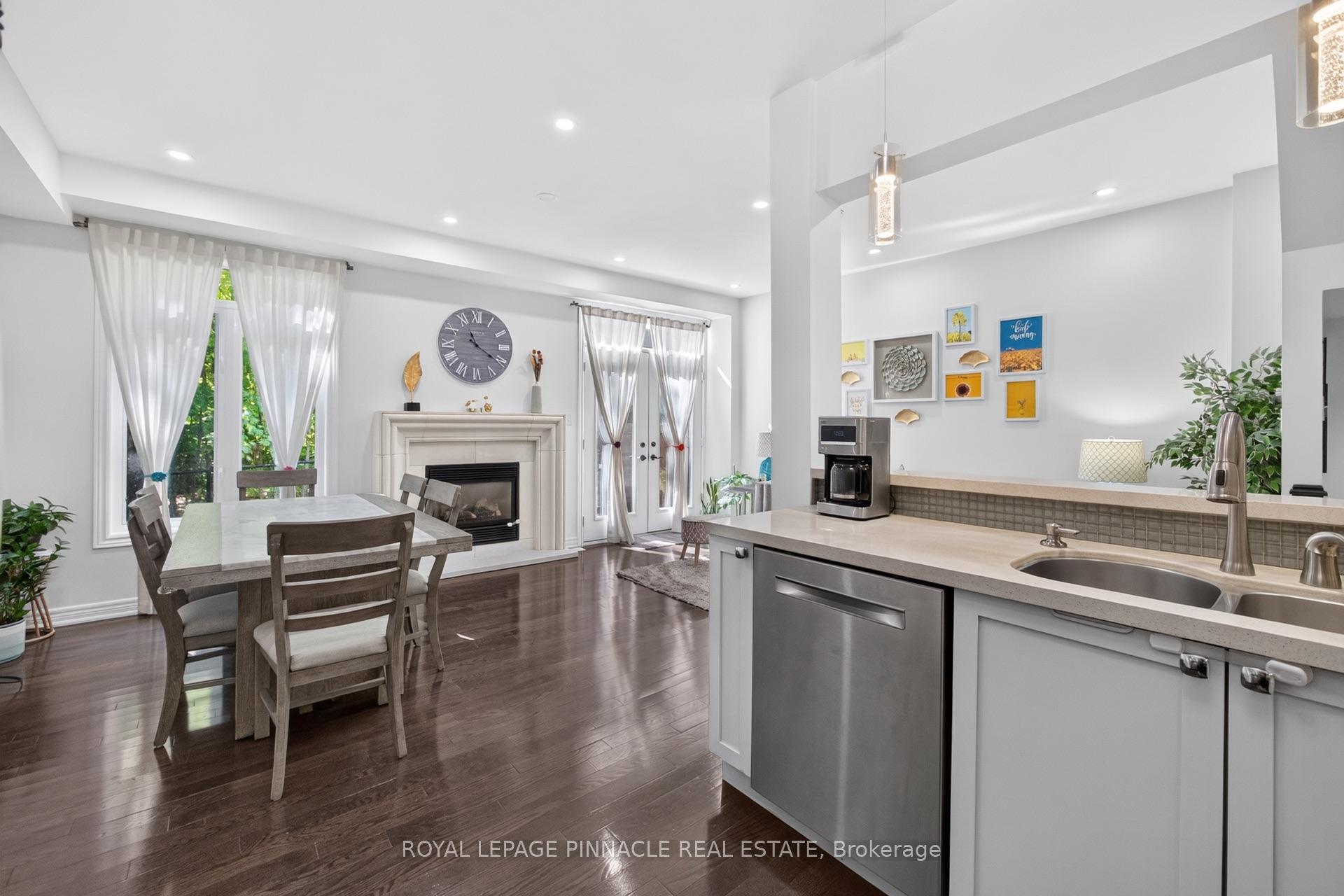 Photo 15 of Unit 13, 2254 Rockingham Drive, Oakville, Joshua Creek — HOMEH