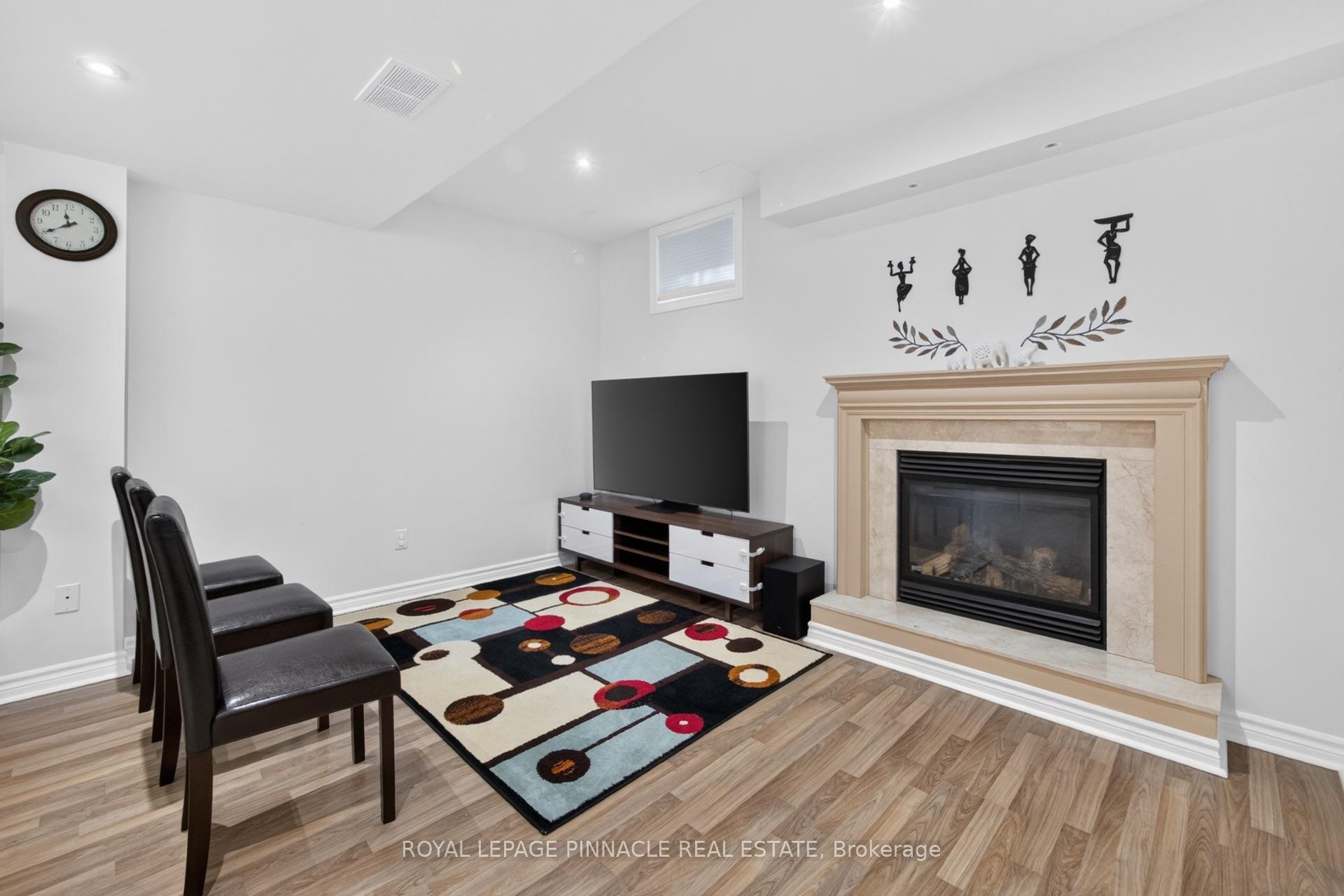 Photo 29 of Unit 13, 2254 Rockingham Drive, Oakville, Joshua Creek — HOMEH