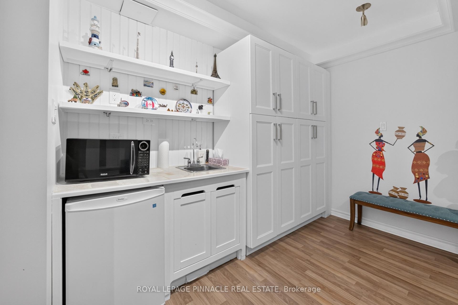 Photo 32 of Unit 13, 2254 Rockingham Drive, Oakville, Joshua Creek — HOMEH