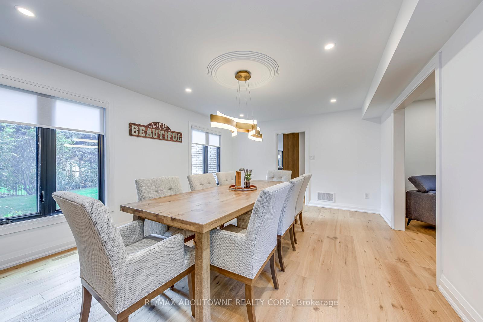 Photo 11 of 54 Deerview Avenue, Hamilton, Ancaster — HOMEH