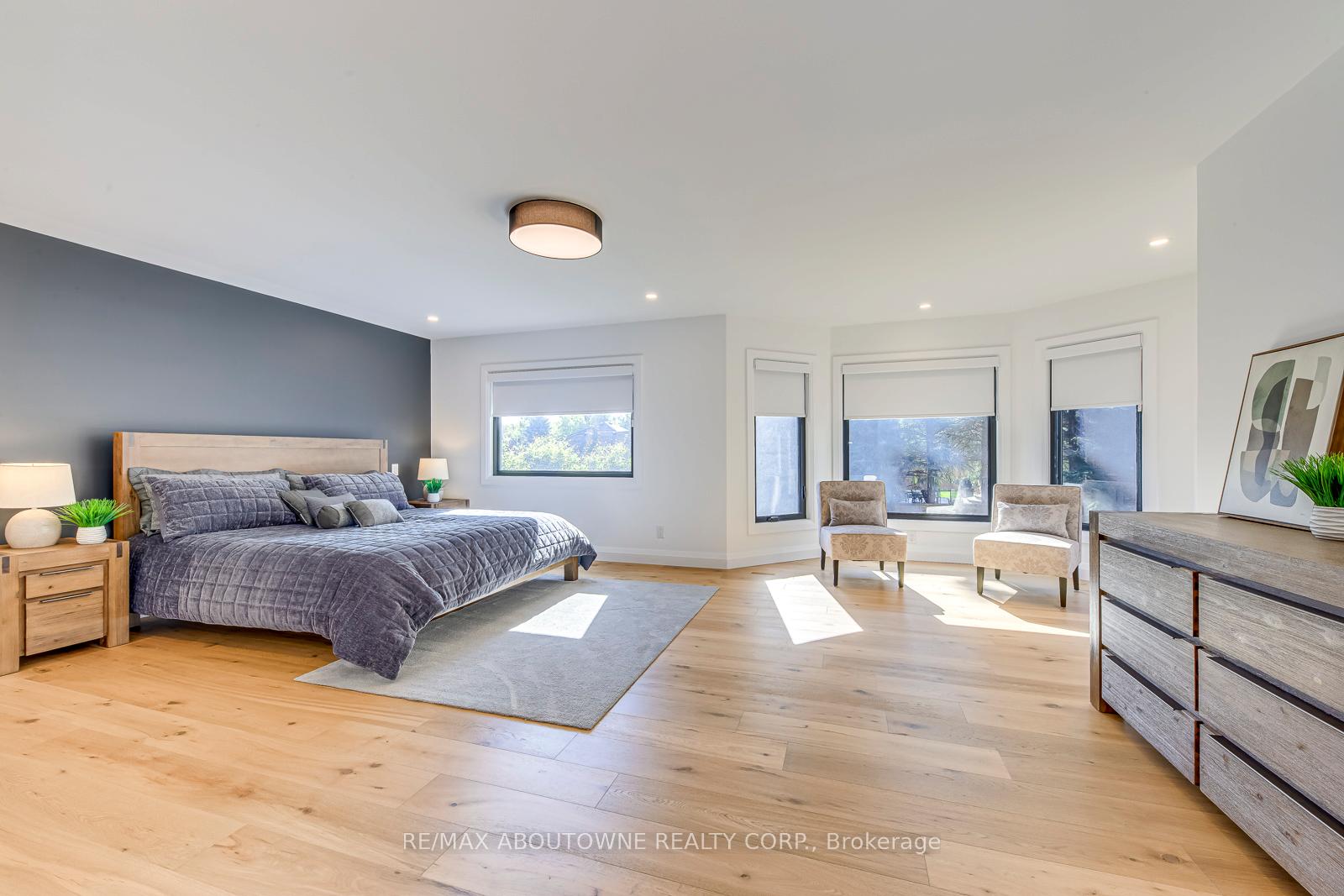 Photo 30 of 54 Deerview Avenue, Hamilton, Ancaster — HOMEH