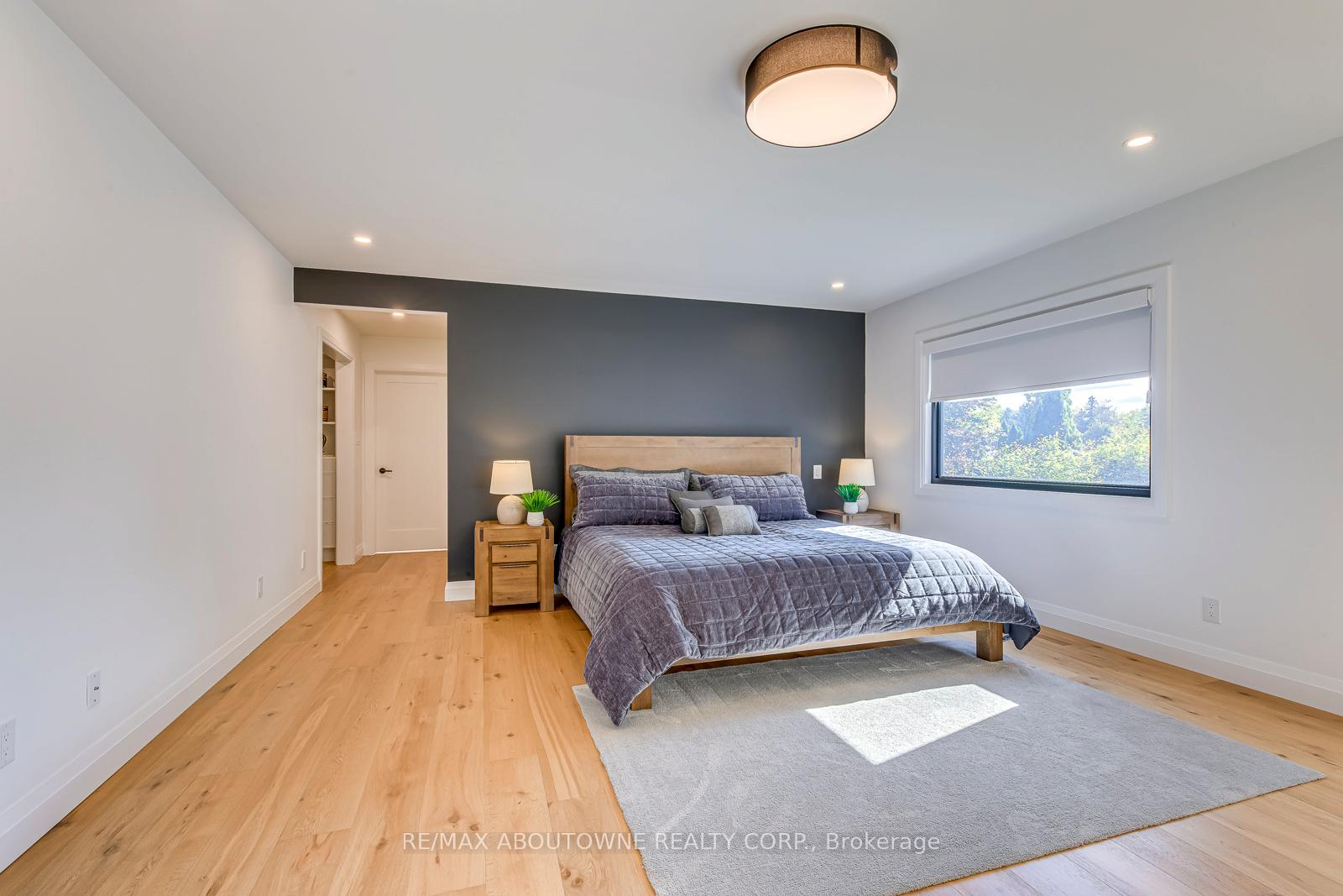 Photo 31 of 54 Deerview Avenue, Hamilton, Ancaster — HOMEH