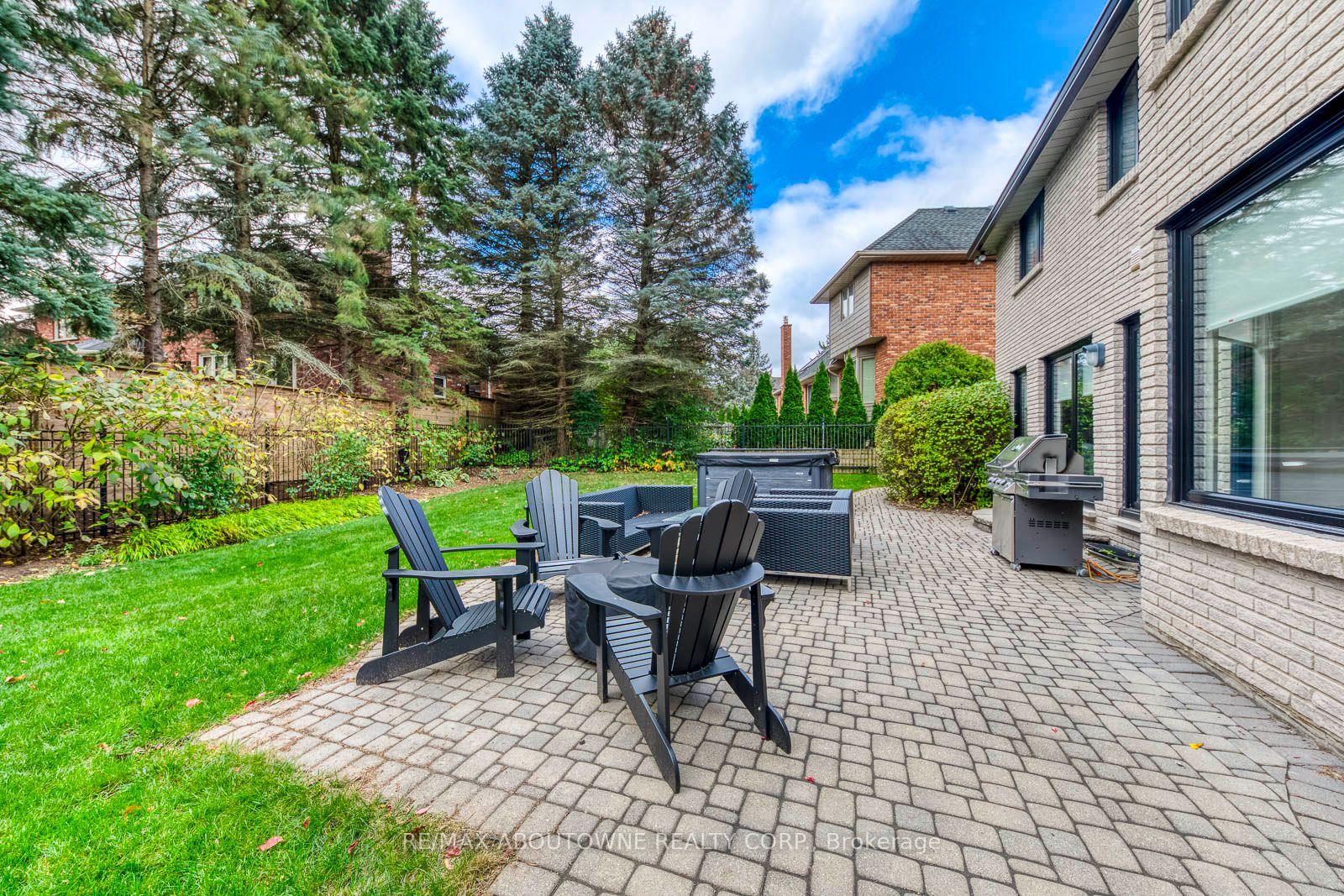 Photo 46 of 54 Deerview Avenue, Hamilton, Ancaster — HOMEH