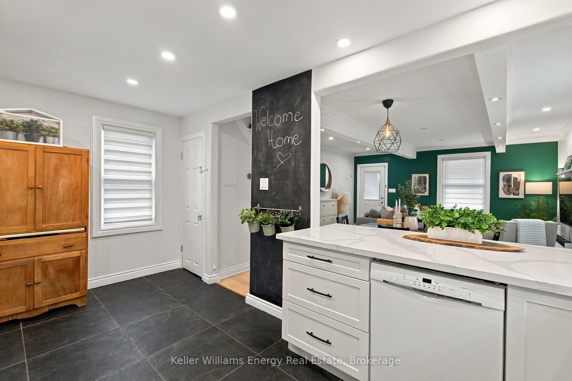 Photo 15 of 123 Barrie Avenue, Oshawa, Central — HOMEH