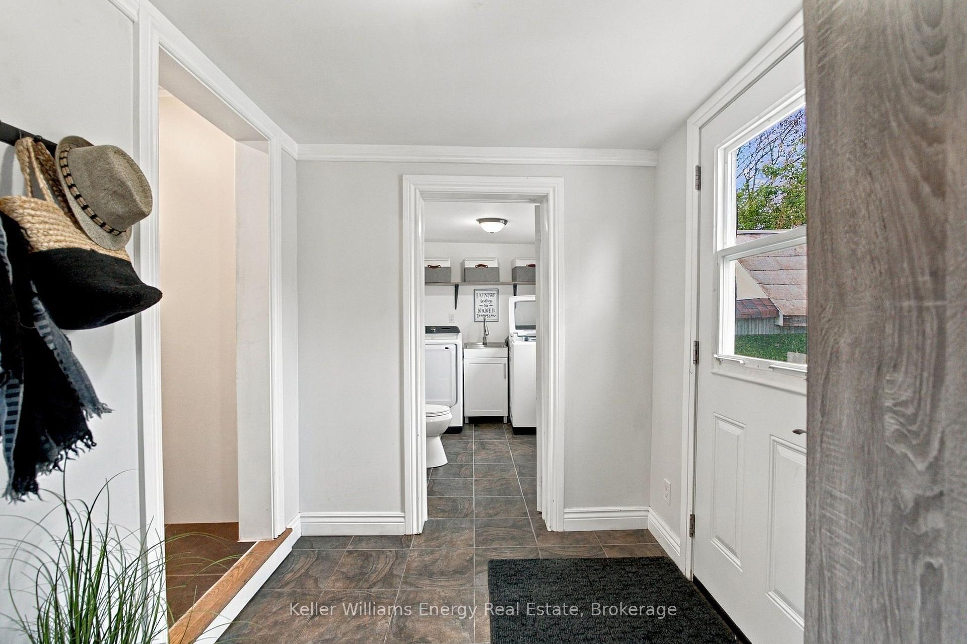Photo 19 of 123 Barrie Avenue, Oshawa, Central — HOMEH