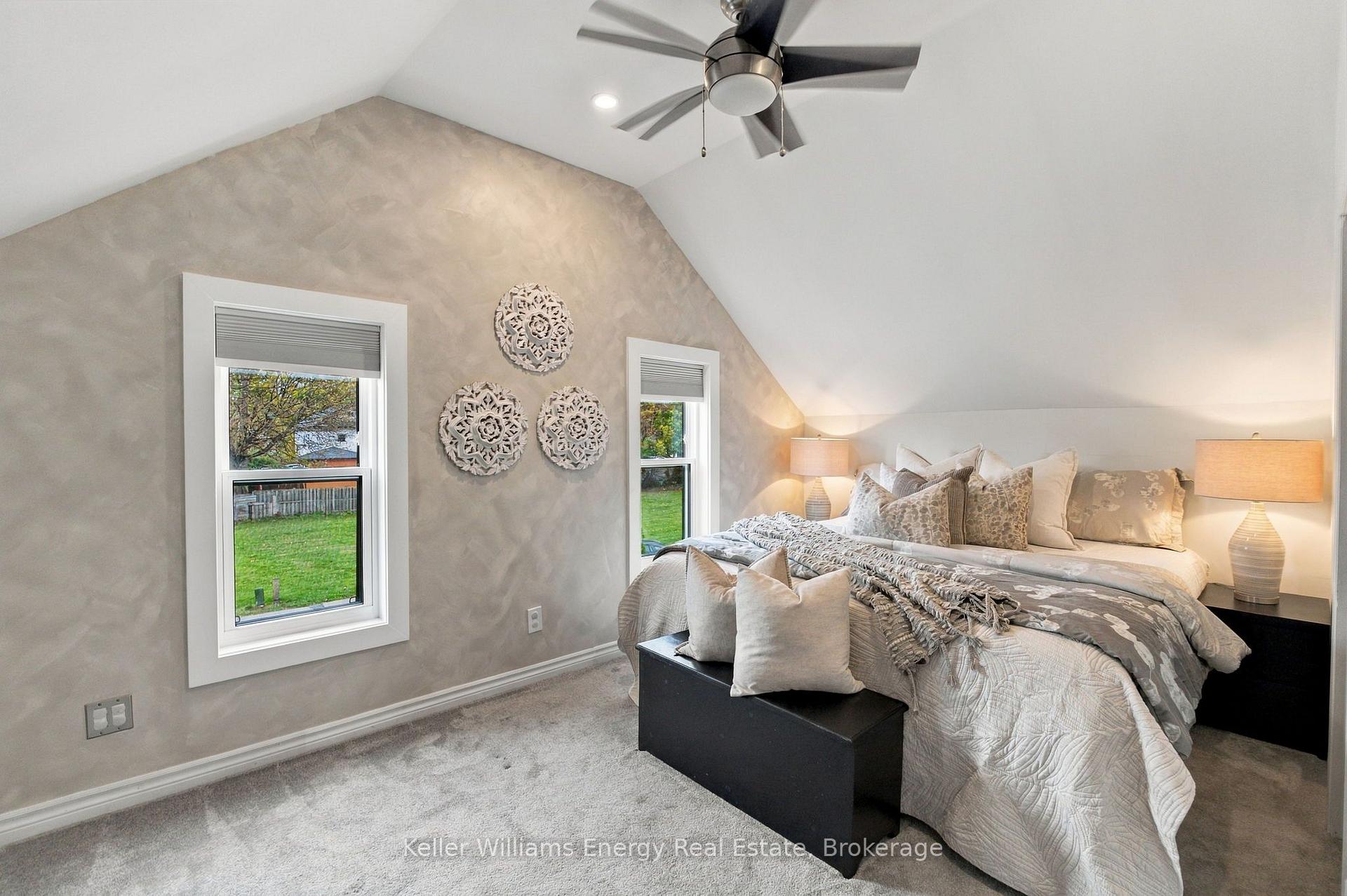 Photo 22 of 123 Barrie Avenue, Oshawa, Central — HOMEH
