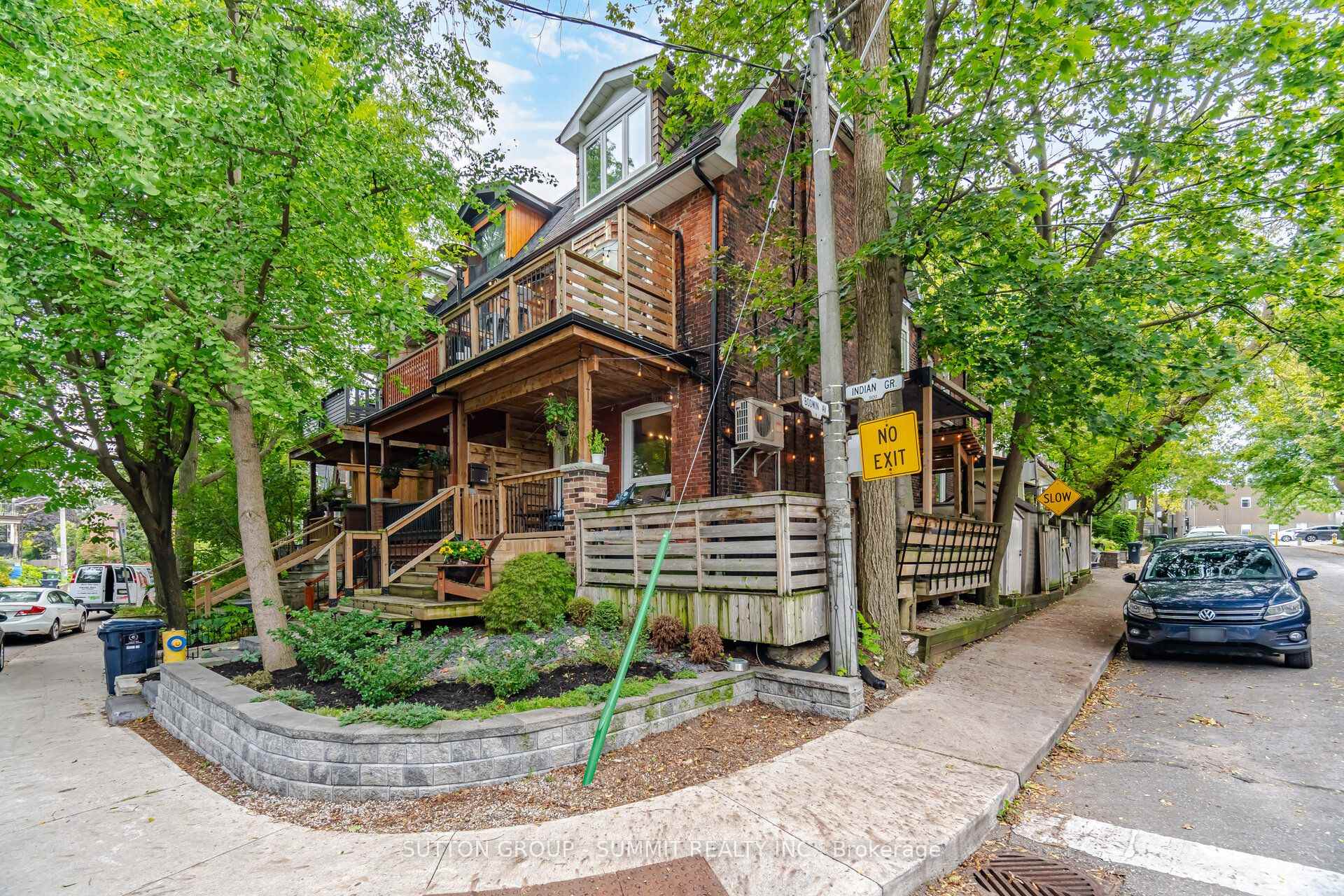 Photo 2 of 500 Indian Grove, Toronto, Junction Area — HOMEH