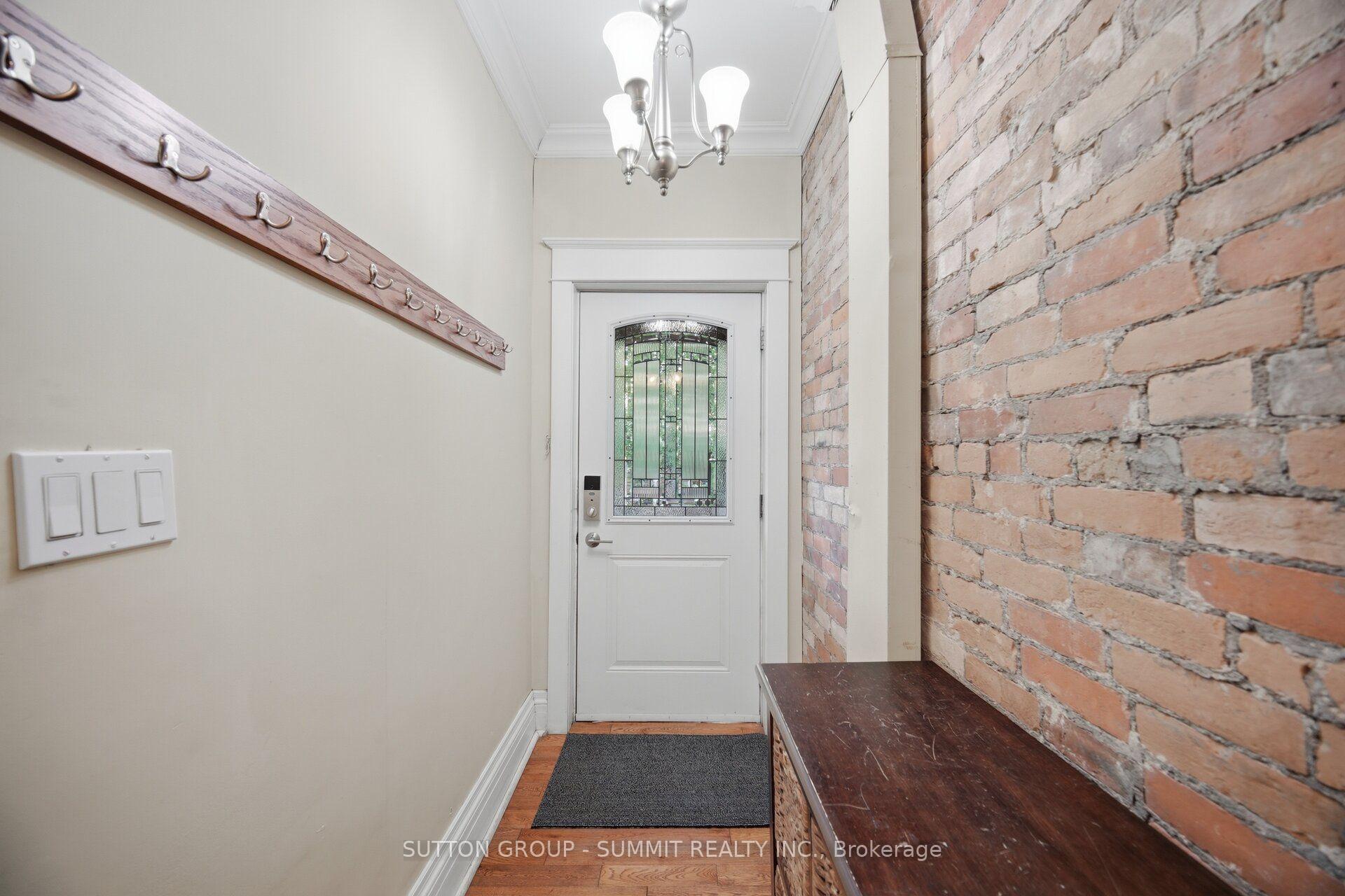 Photo 4 of 500 Indian Grove, Toronto, Junction Area — HOMEH