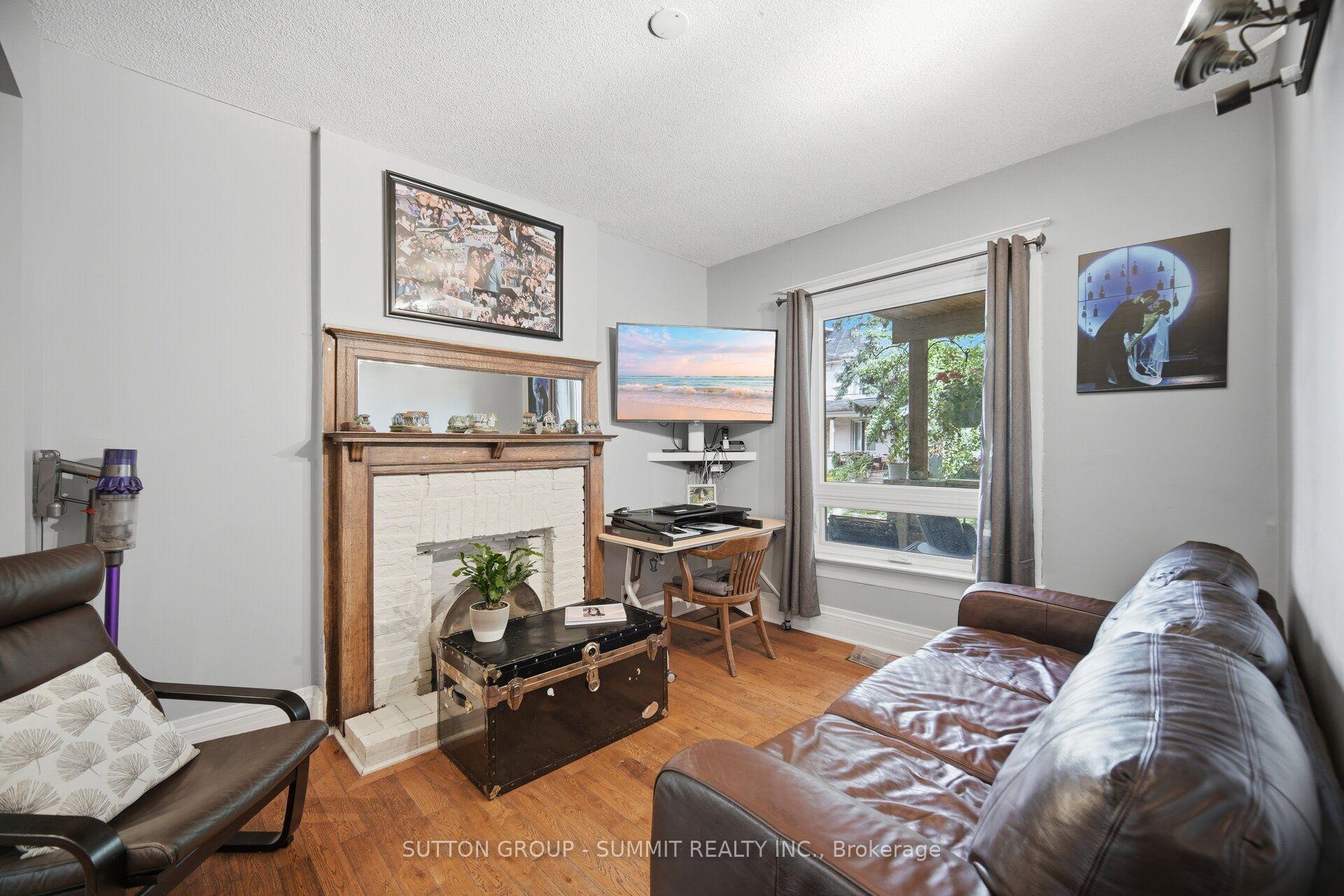 Photo 6 of 500 Indian Grove, Toronto, Junction Area — HOMEH