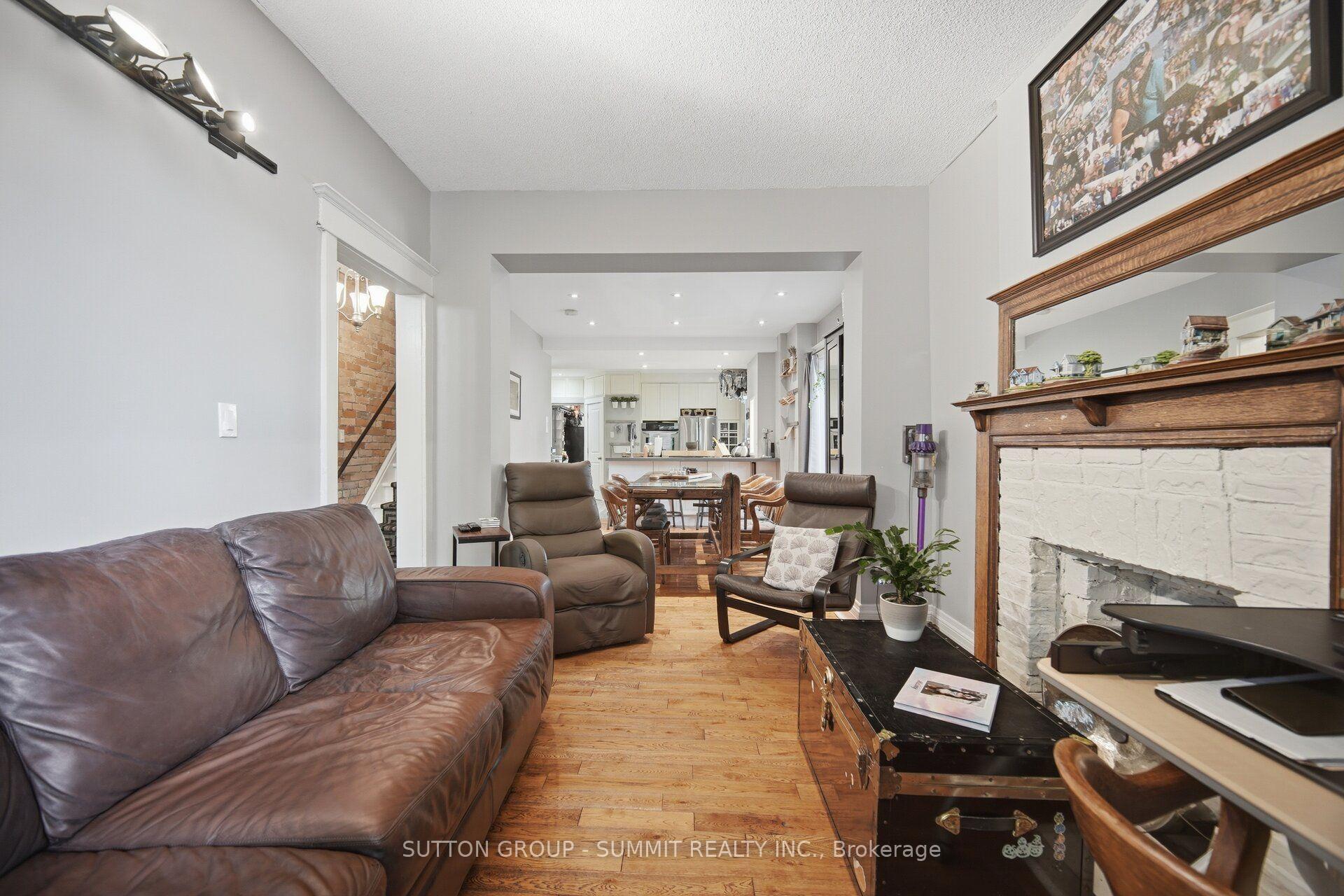 Photo 7 of 500 Indian Grove, Toronto, Junction Area — HOMEH